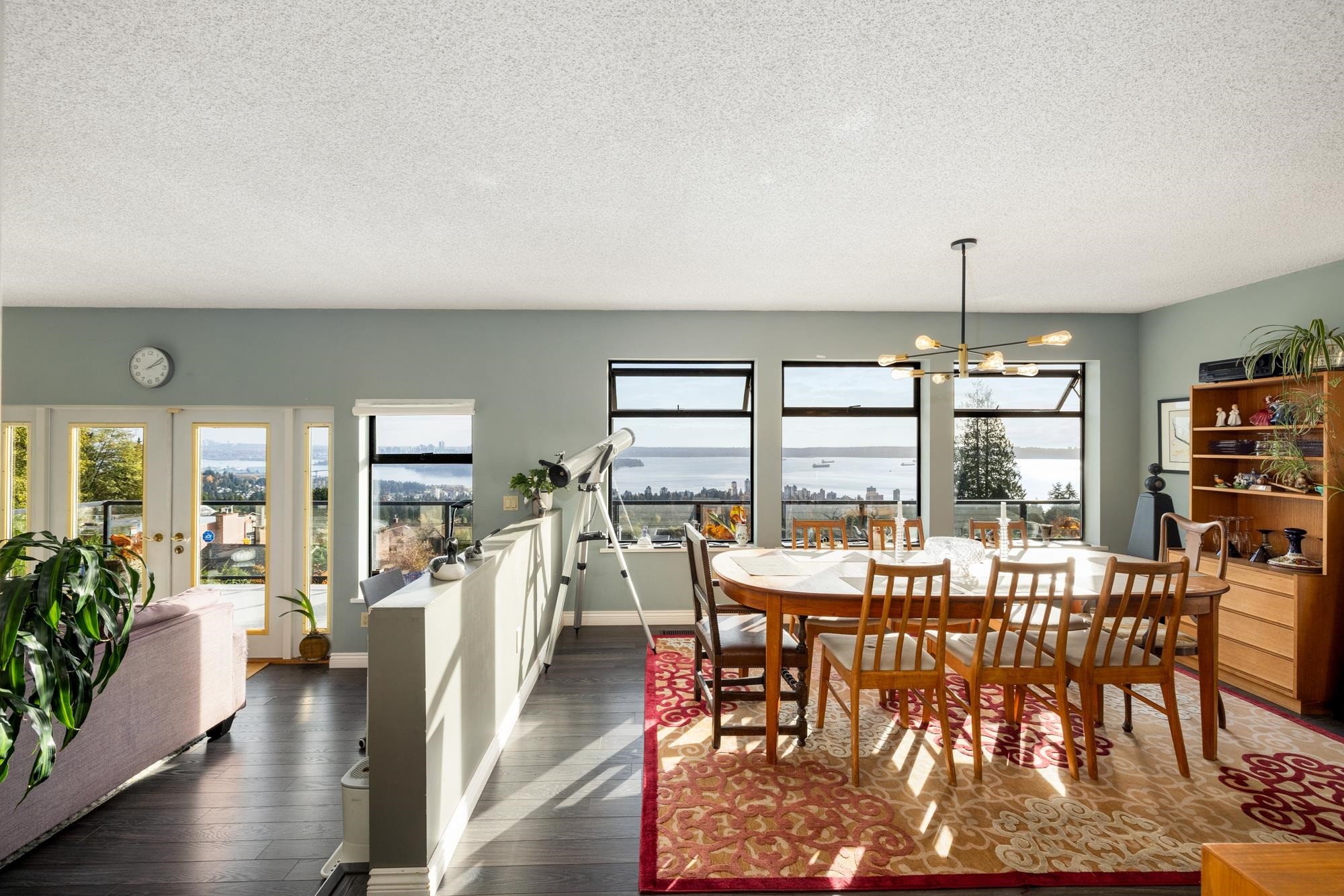 2346 Westhill Drive, West Vancouver, BC