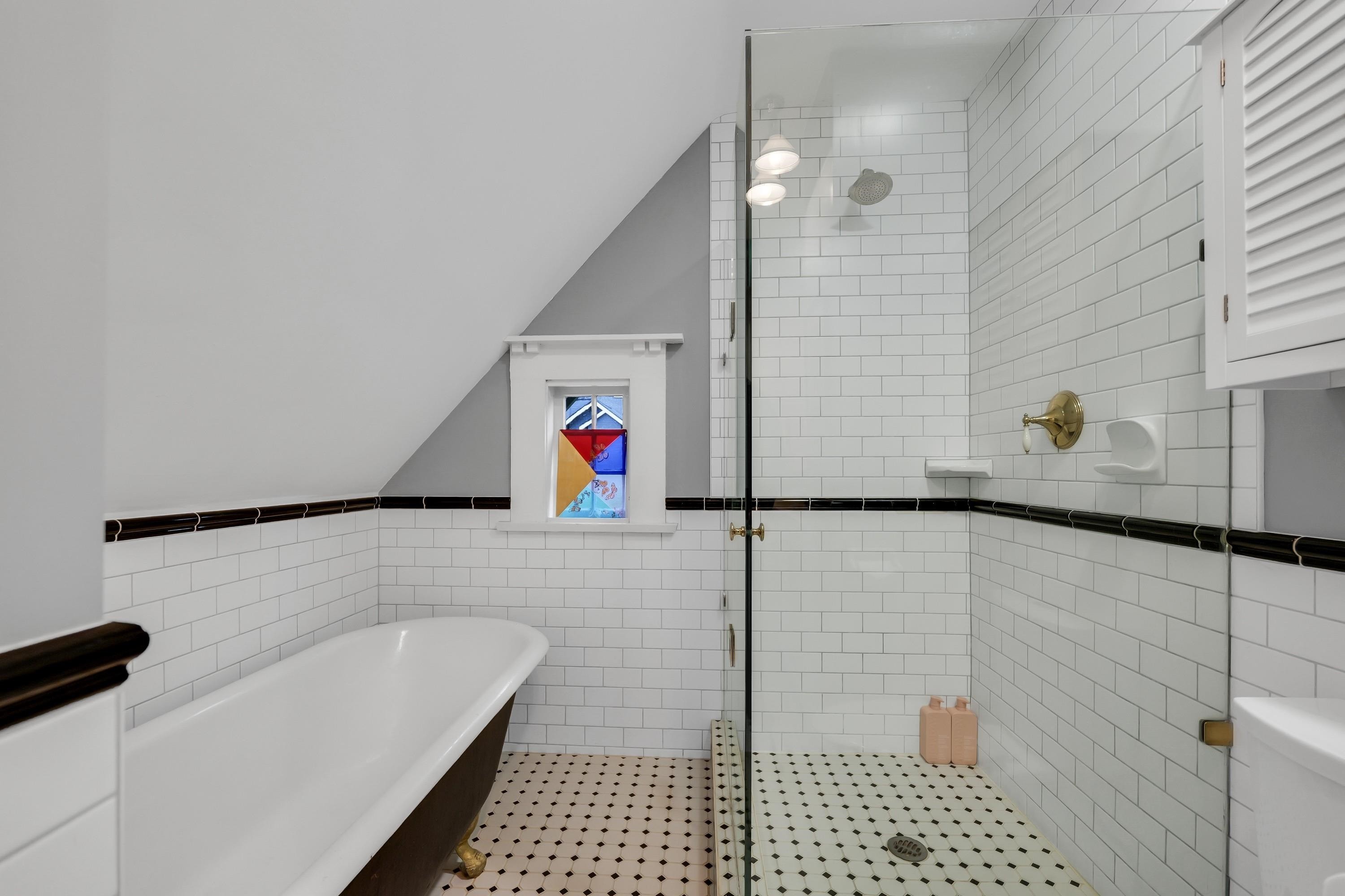 1509 Mahon Avenue, North Vancouver, BC