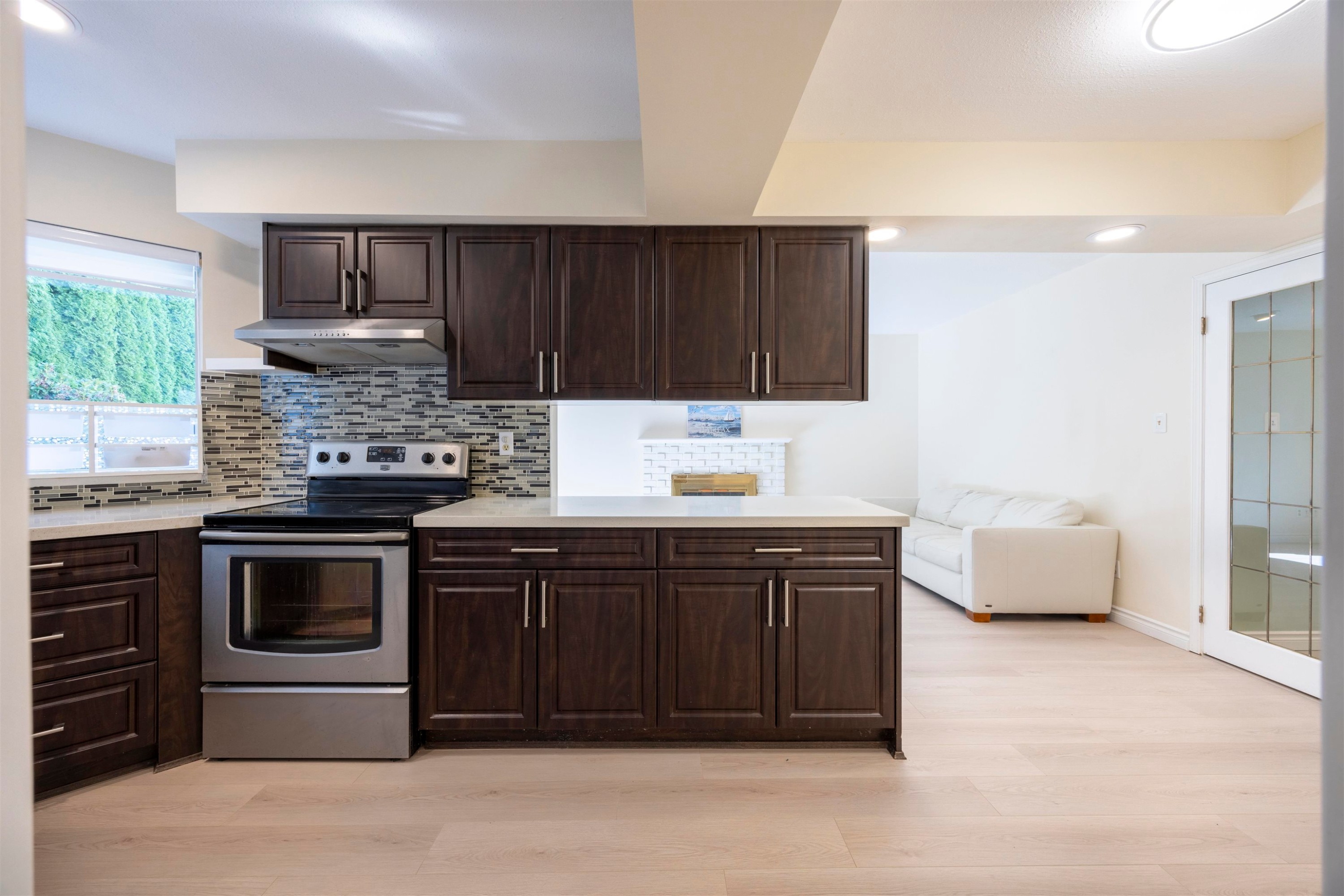 9506 Thomas Drive, Richmond, BC