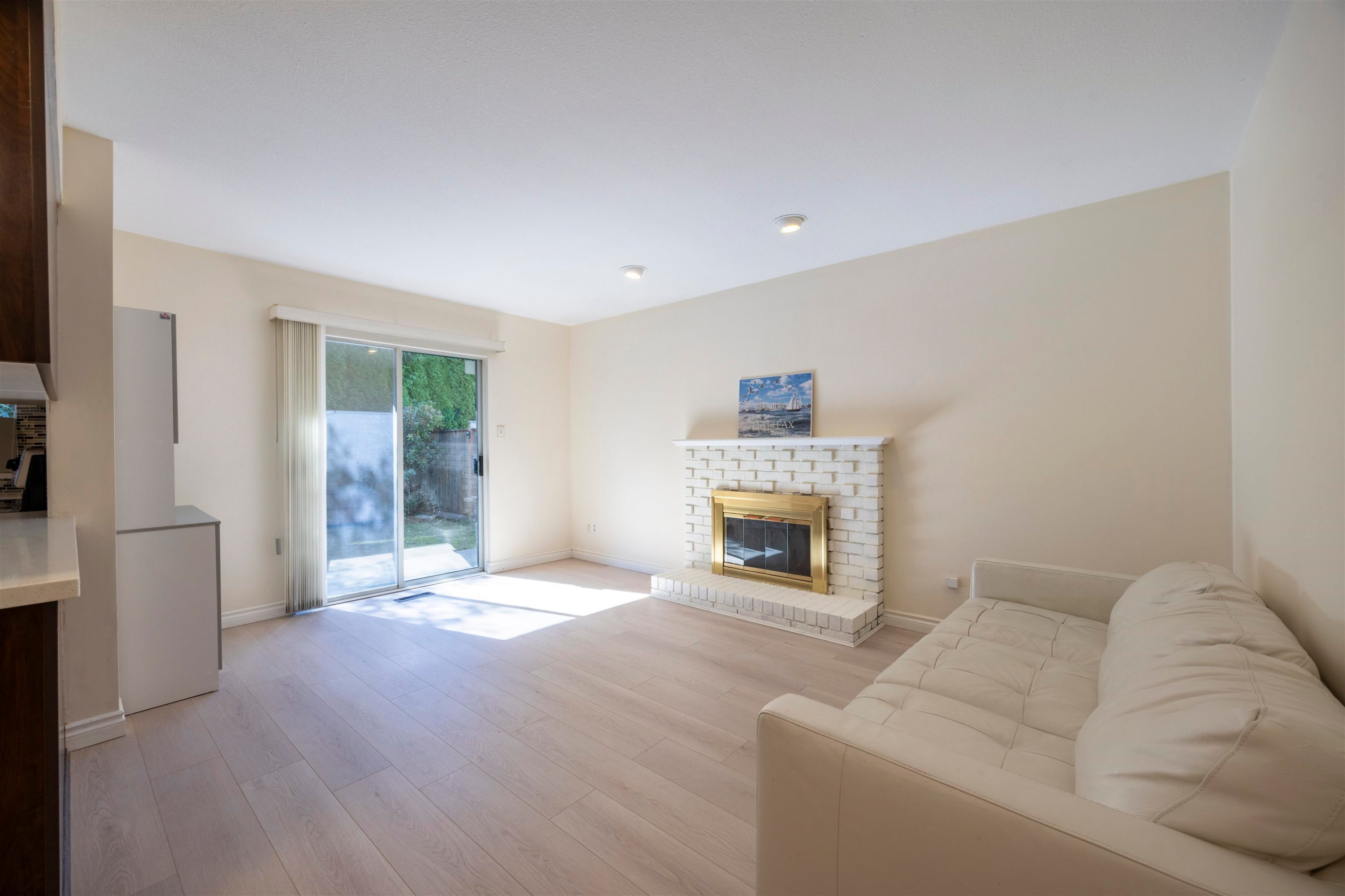 9506 Thomas Drive, Richmond, BC