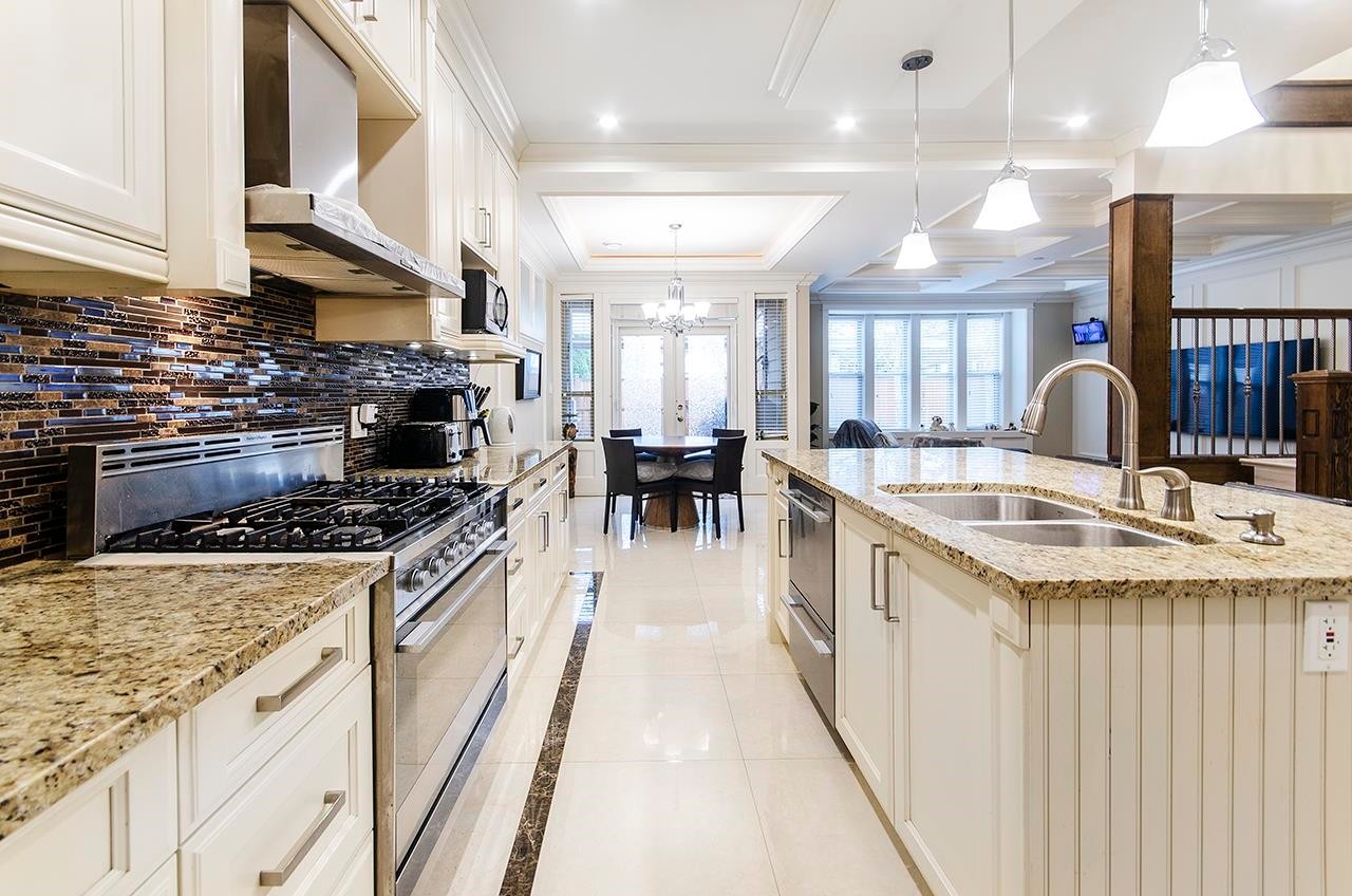 7682 Armstrong Street, Richmond, BC