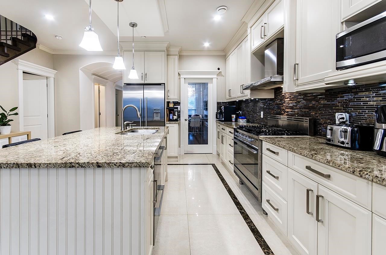 7682 Armstrong Street, Richmond, BC