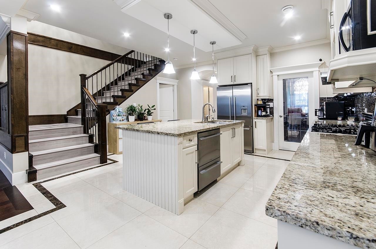 7682 Armstrong Street, Richmond, BC