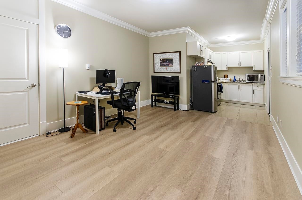 7682 Armstrong Street, Richmond, BC