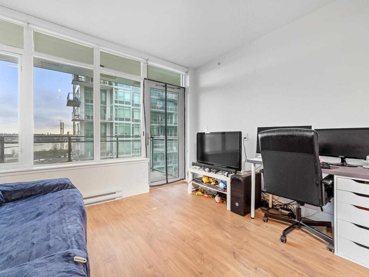 501-258 Nelson'S Court, New Westminster, BC