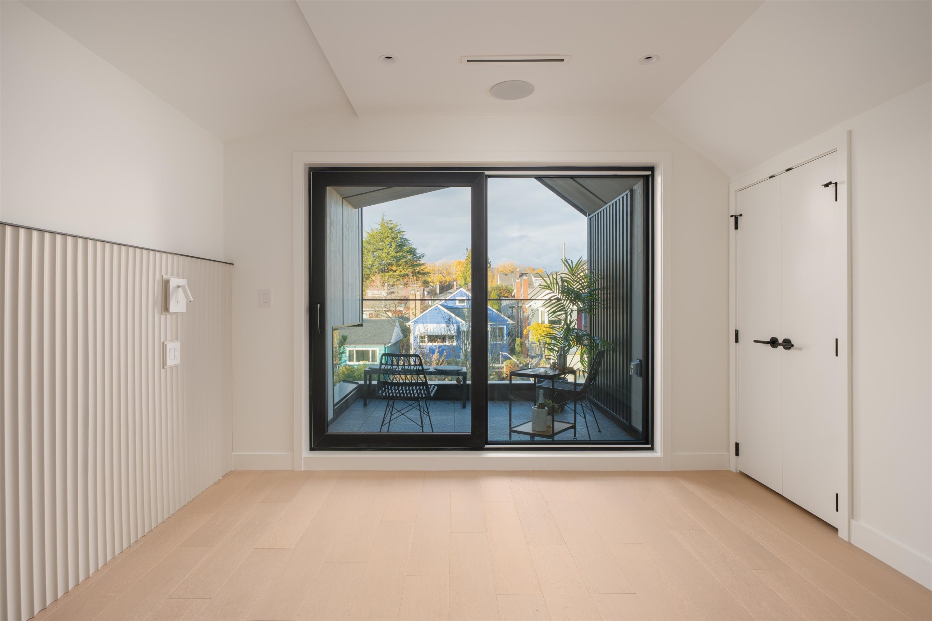 1-4018 21St Avenue W, Vancouver, BC