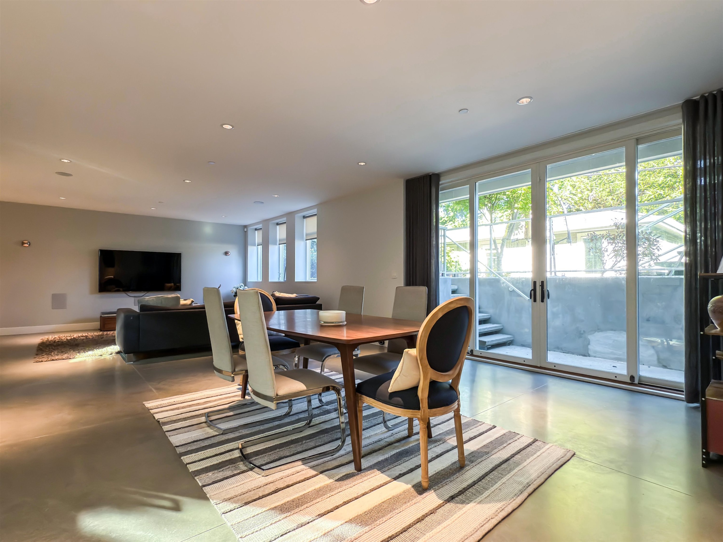 1949 37Th Avenue W, Vancouver, BC