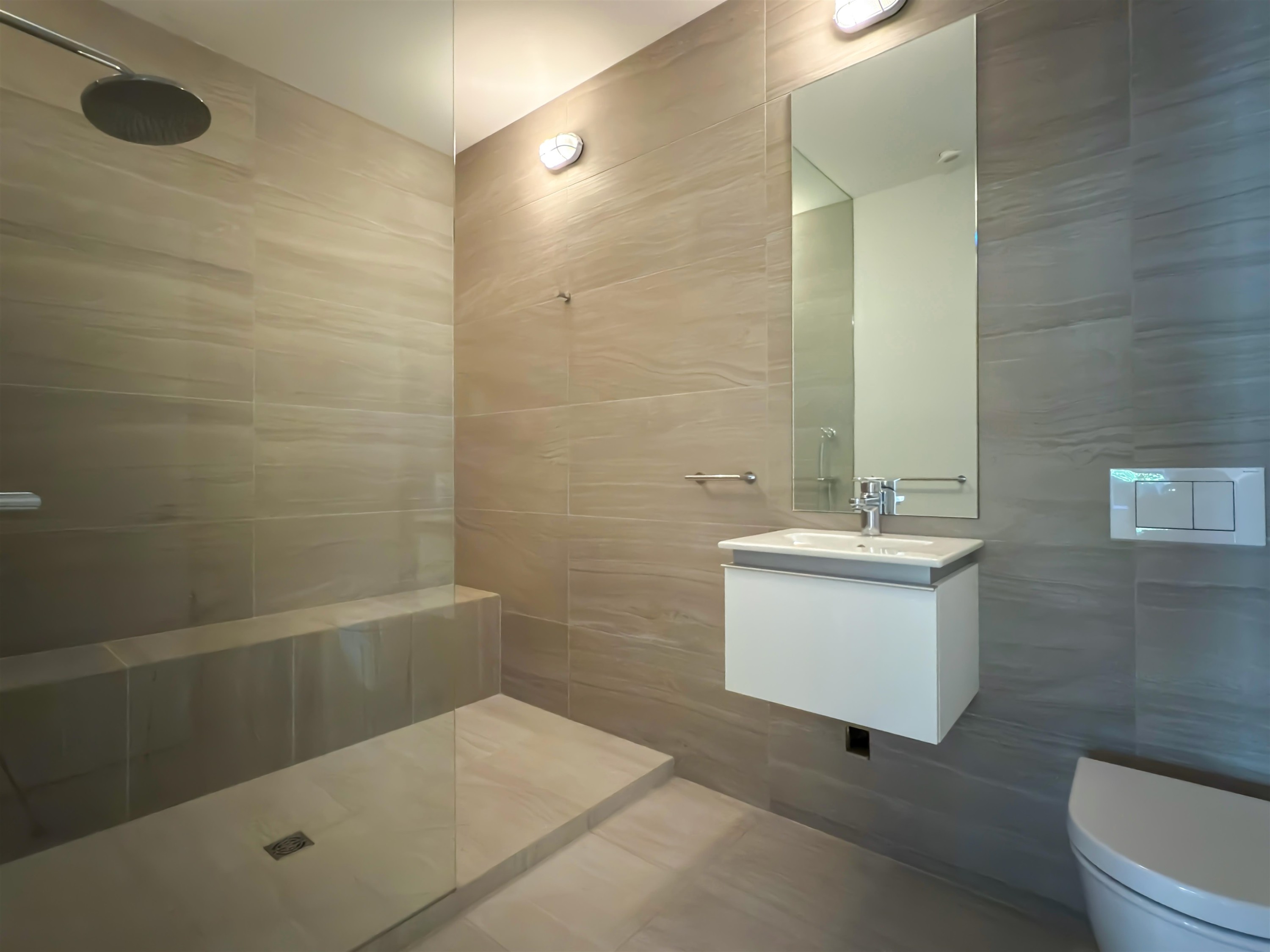 1949 37Th Avenue W, Vancouver, BC