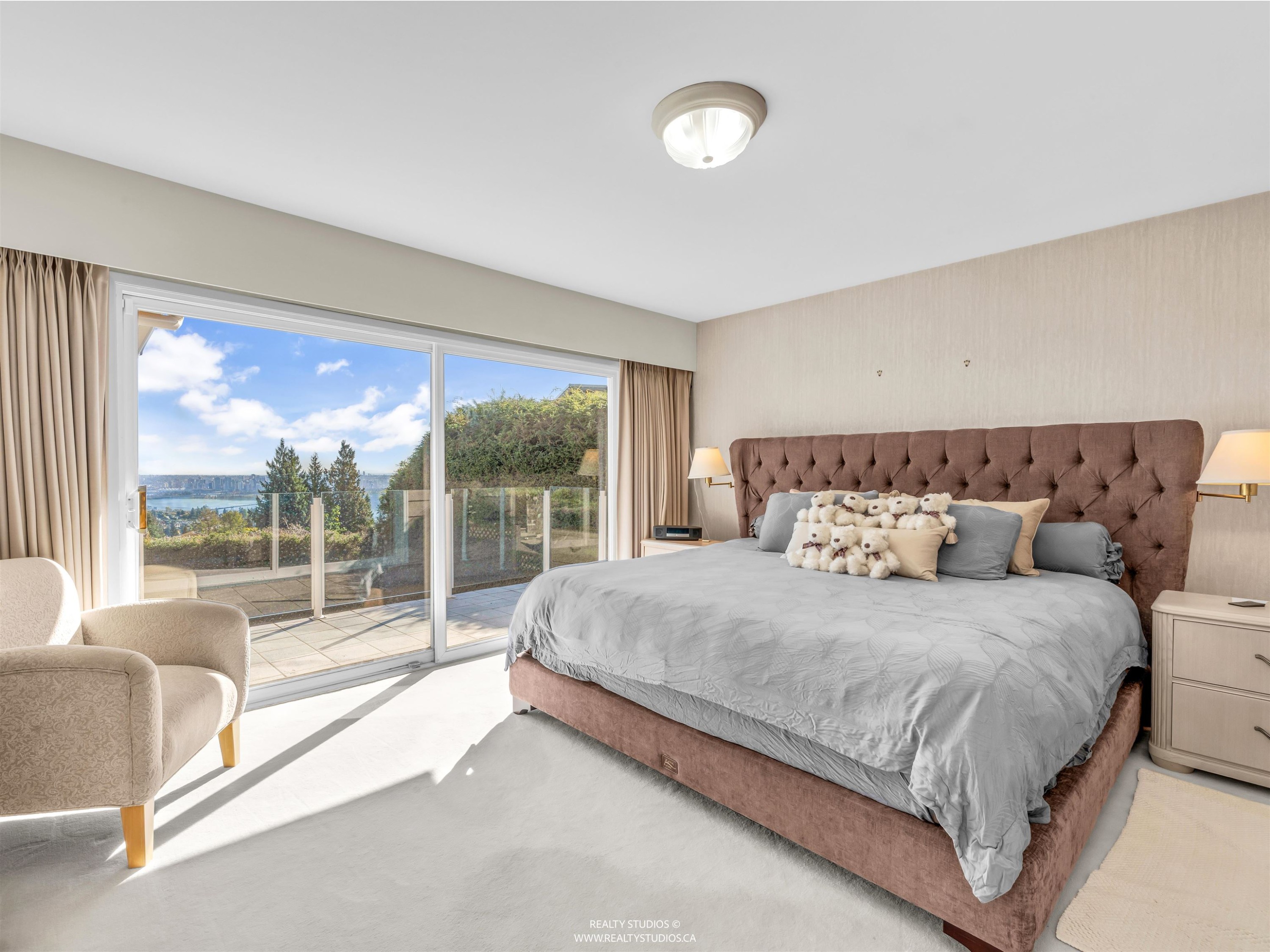 1331 Chartwell Drive, West Vancouver, BC