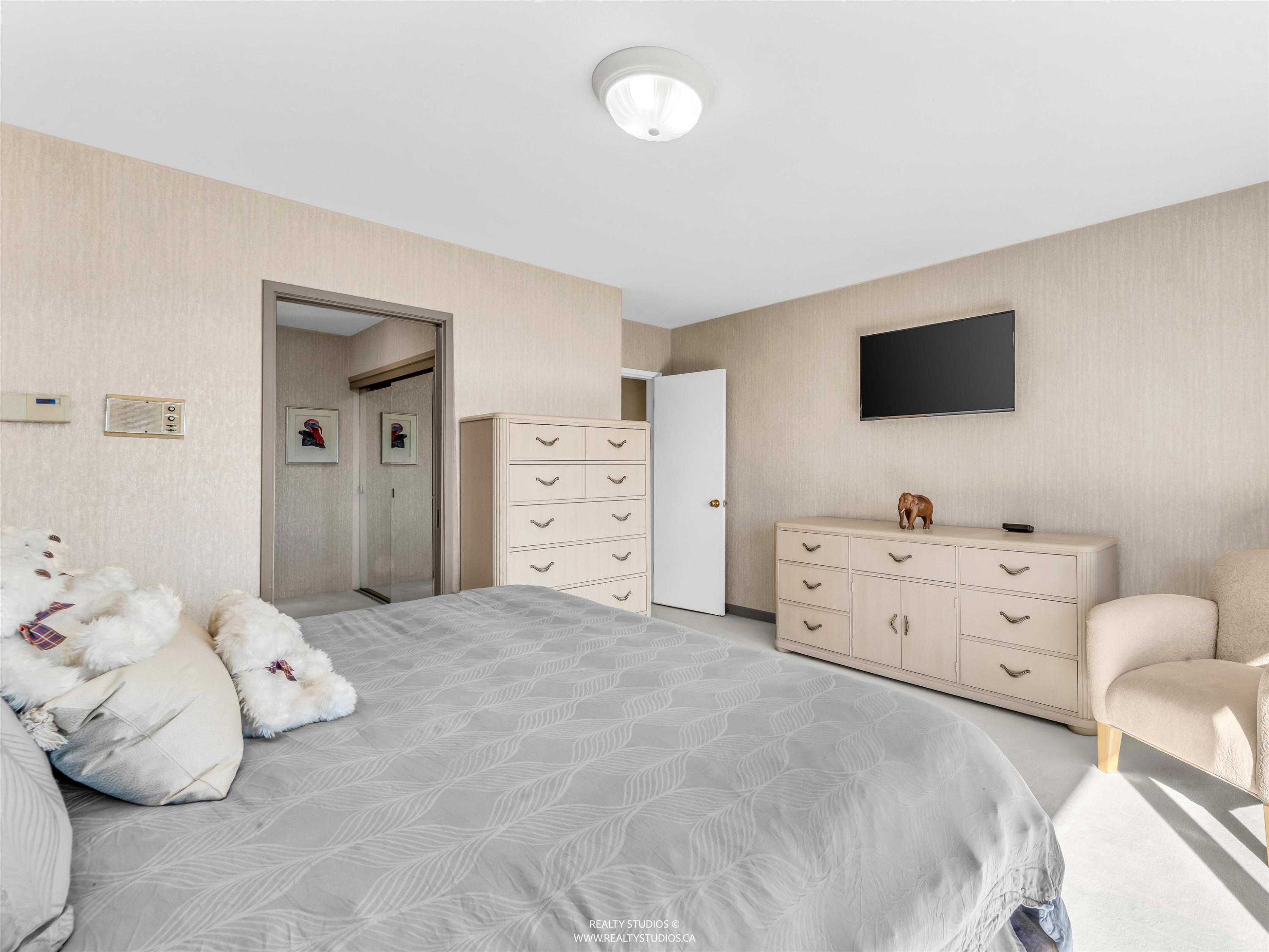 1331 Chartwell Drive, West Vancouver, BC