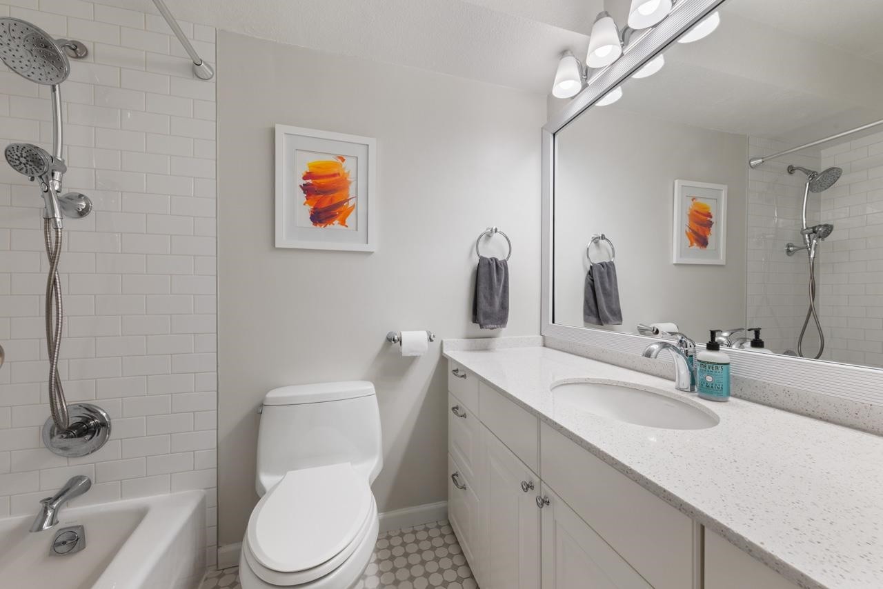 103 15Th Avenue W, Vancouver, BC