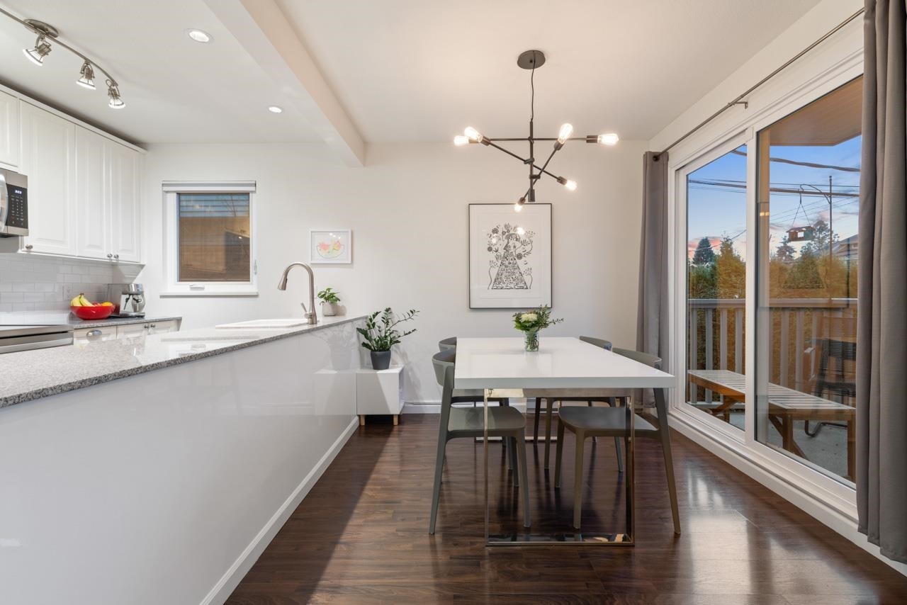 103 15Th Avenue W, Vancouver, BC