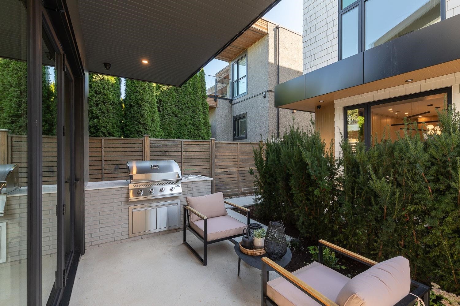 477 20Th Avenue W, Vancouver, BC