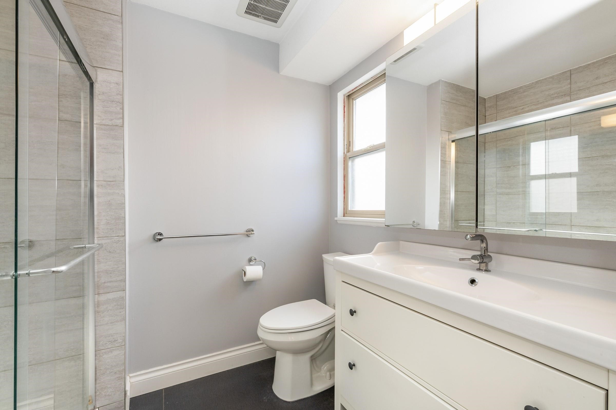 1020 Stewart Avenue, Coquitlam, BC