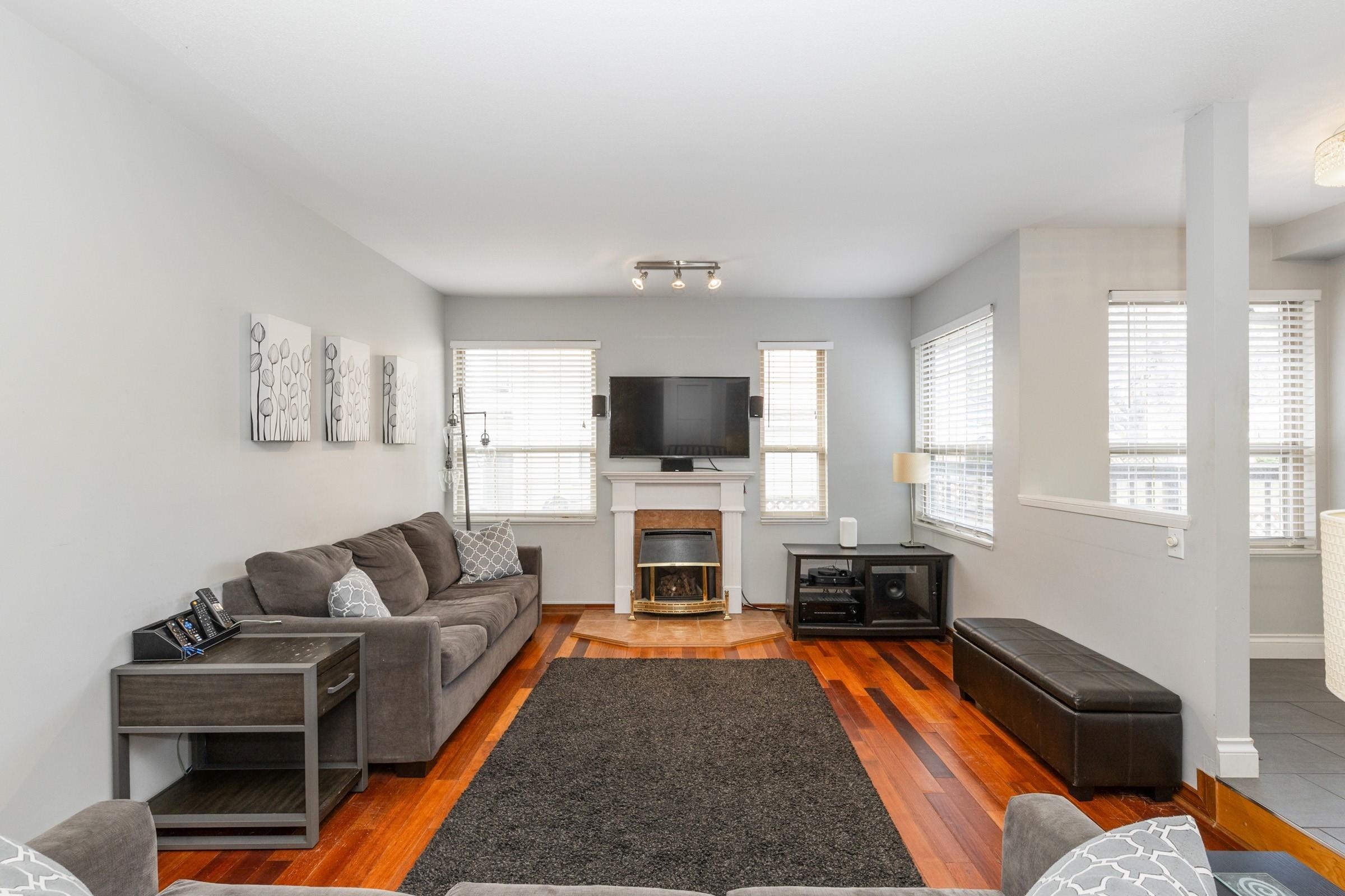 1020 Stewart Avenue, Coquitlam, BC