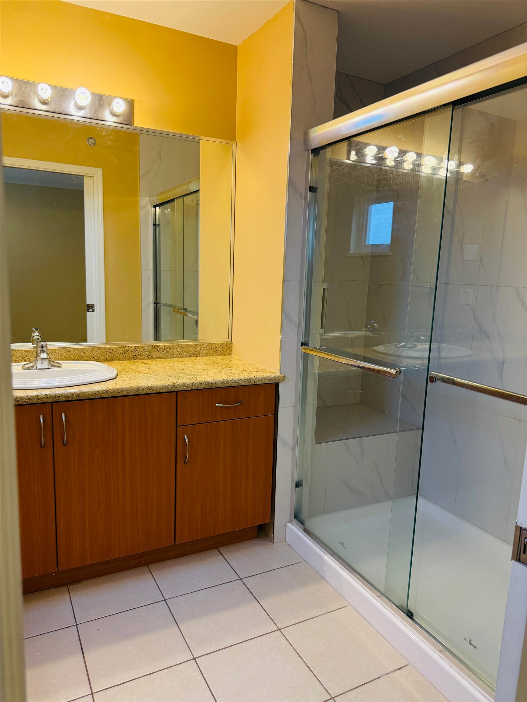 3076 27Th Avenue E, Vancouver, BC