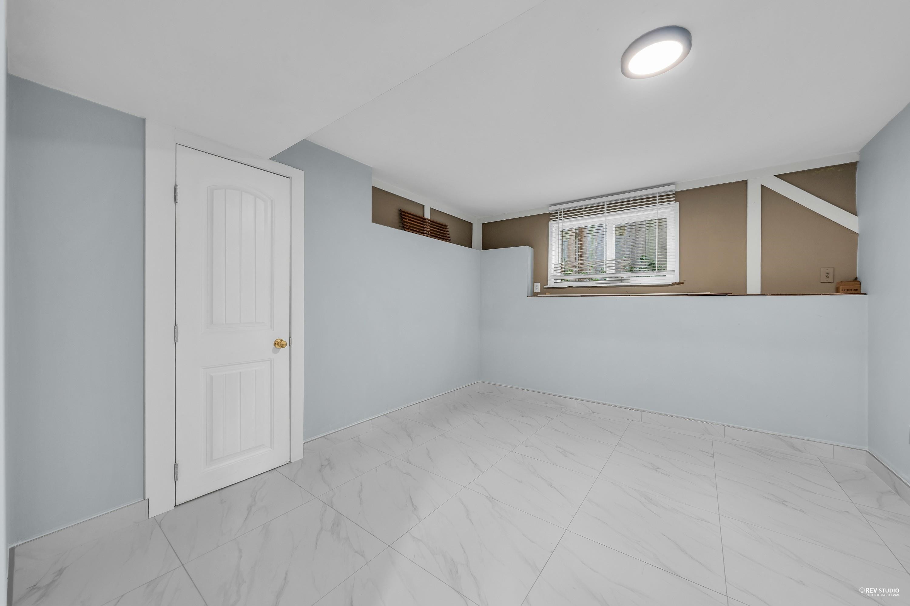 1362 60Th Avenue E, Vancouver, BC