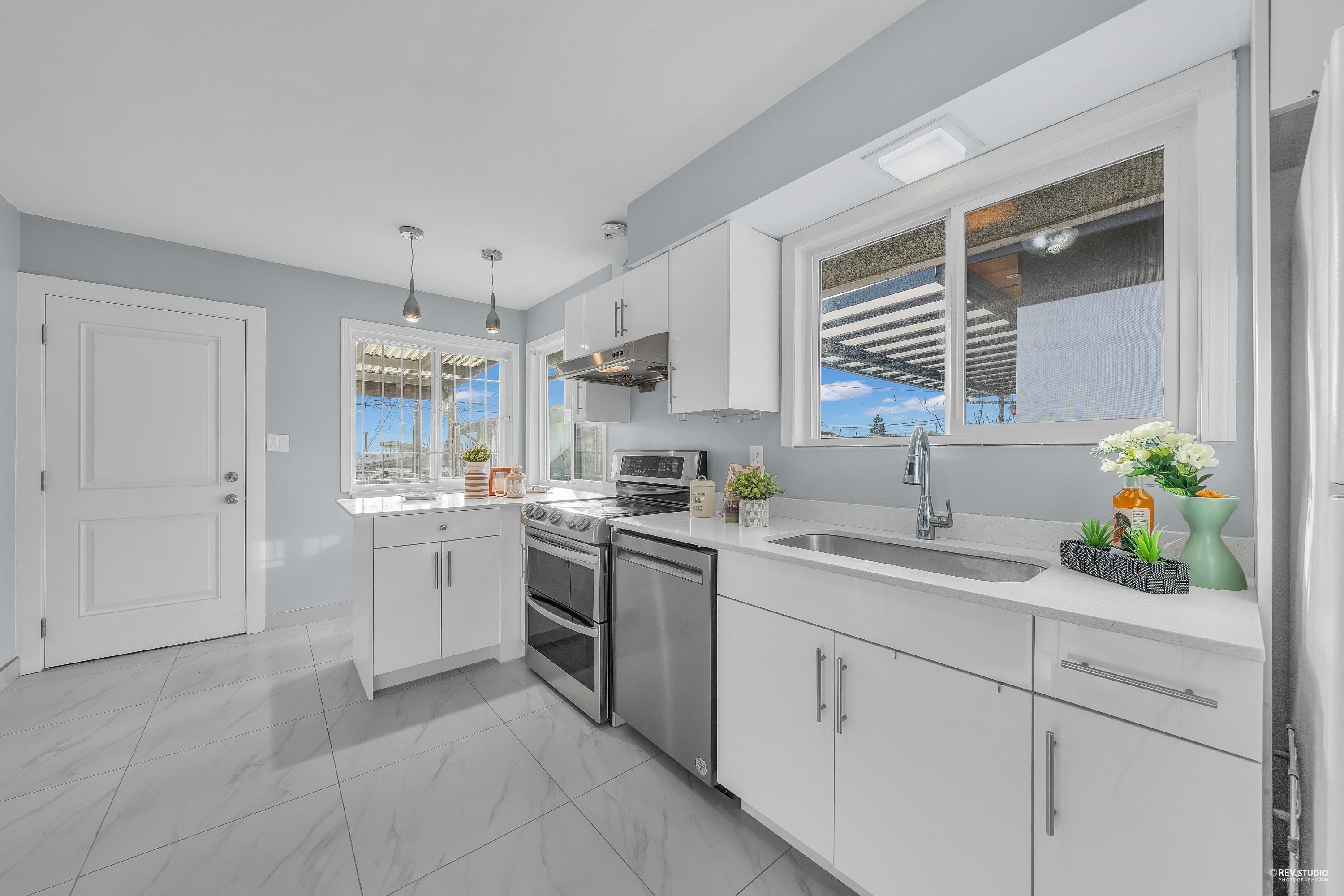 1362 60Th Avenue E, Vancouver, BC