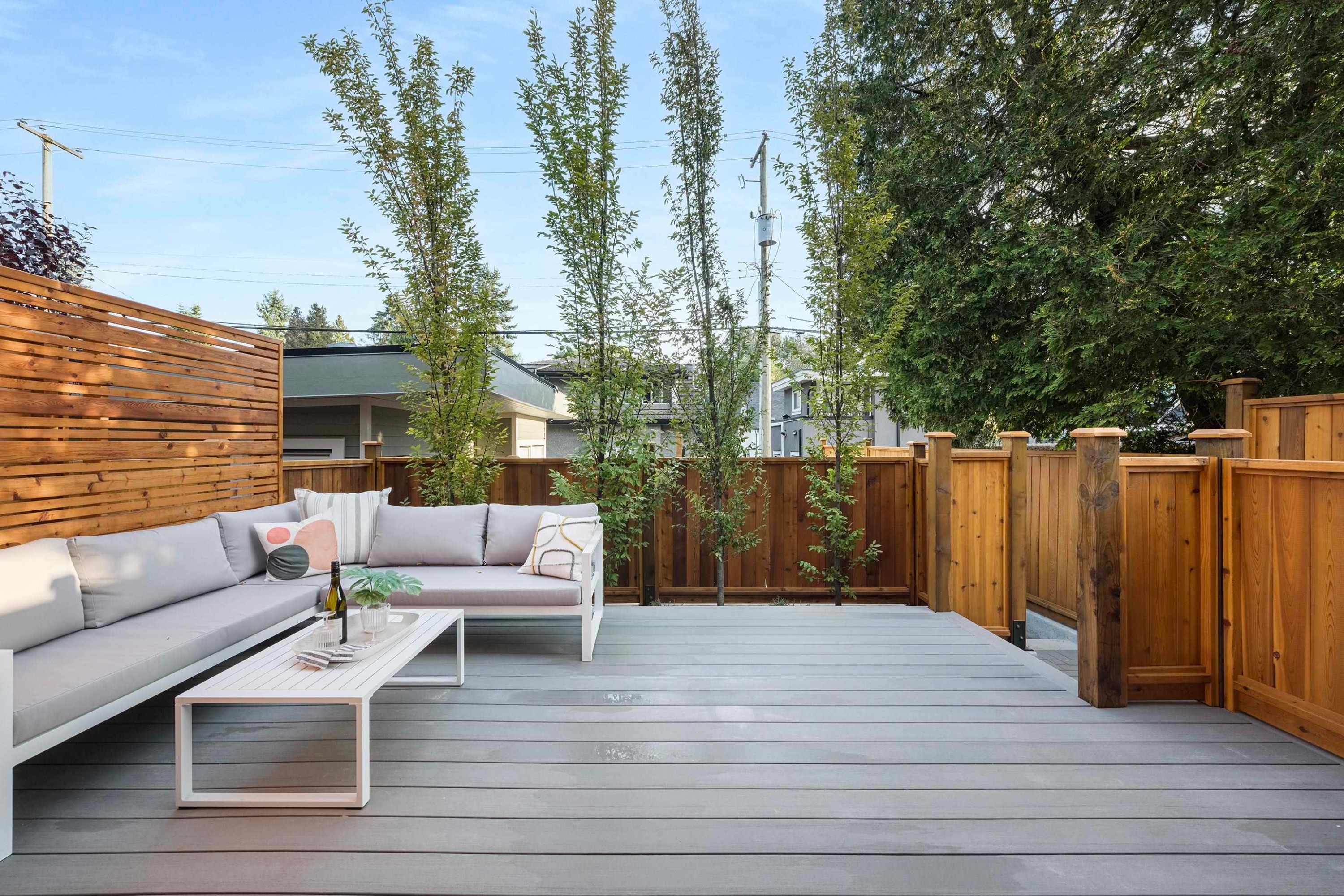 2134 10Th Avenue E, Vancouver, BC