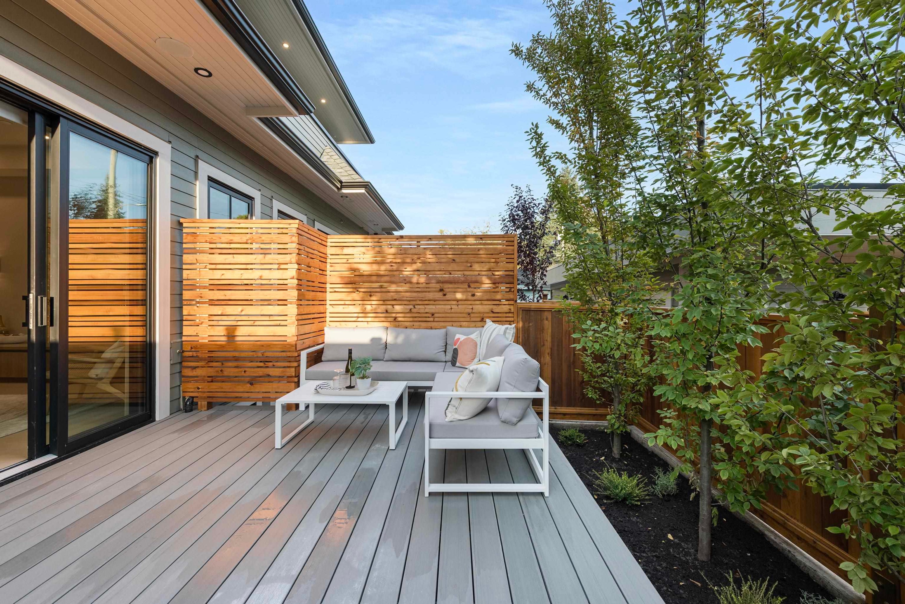 2134 10Th Avenue E, Vancouver, BC