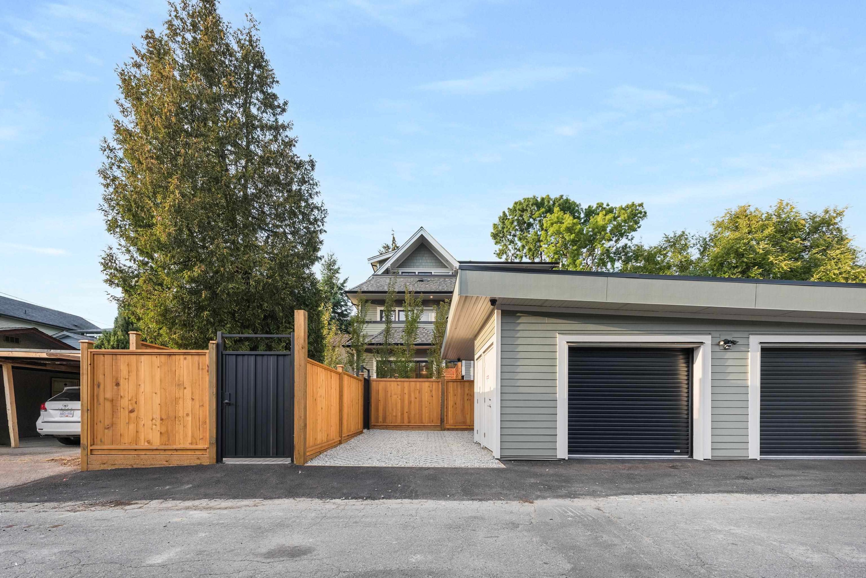 2134 10Th Avenue E, Vancouver, BC