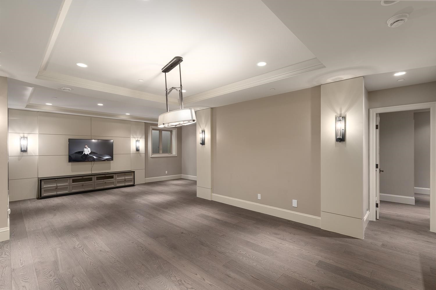 2566 Marine Drive, West Vancouver, BC