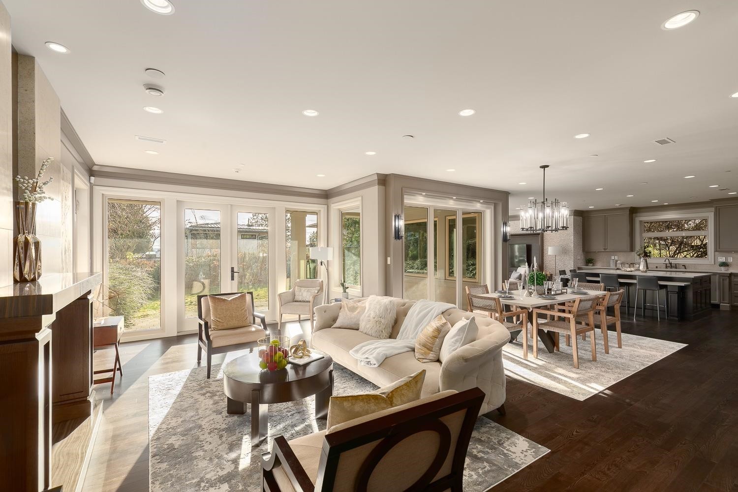 2566 Marine Drive, West Vancouver, BC