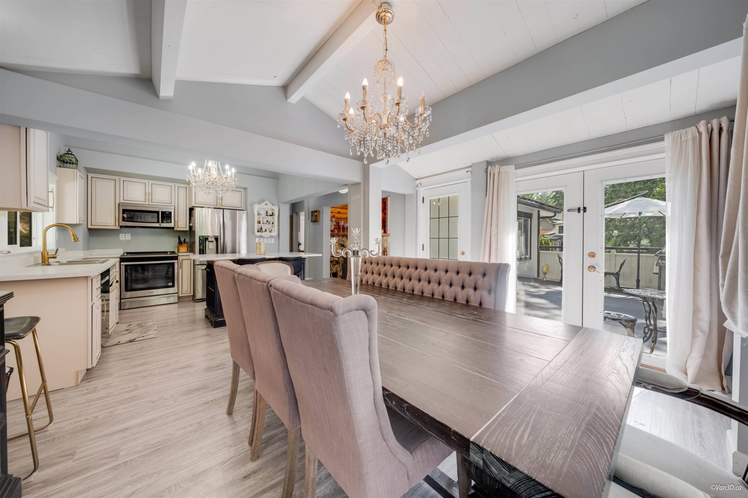 3870 Emerald Drive, North Vancouver, BC