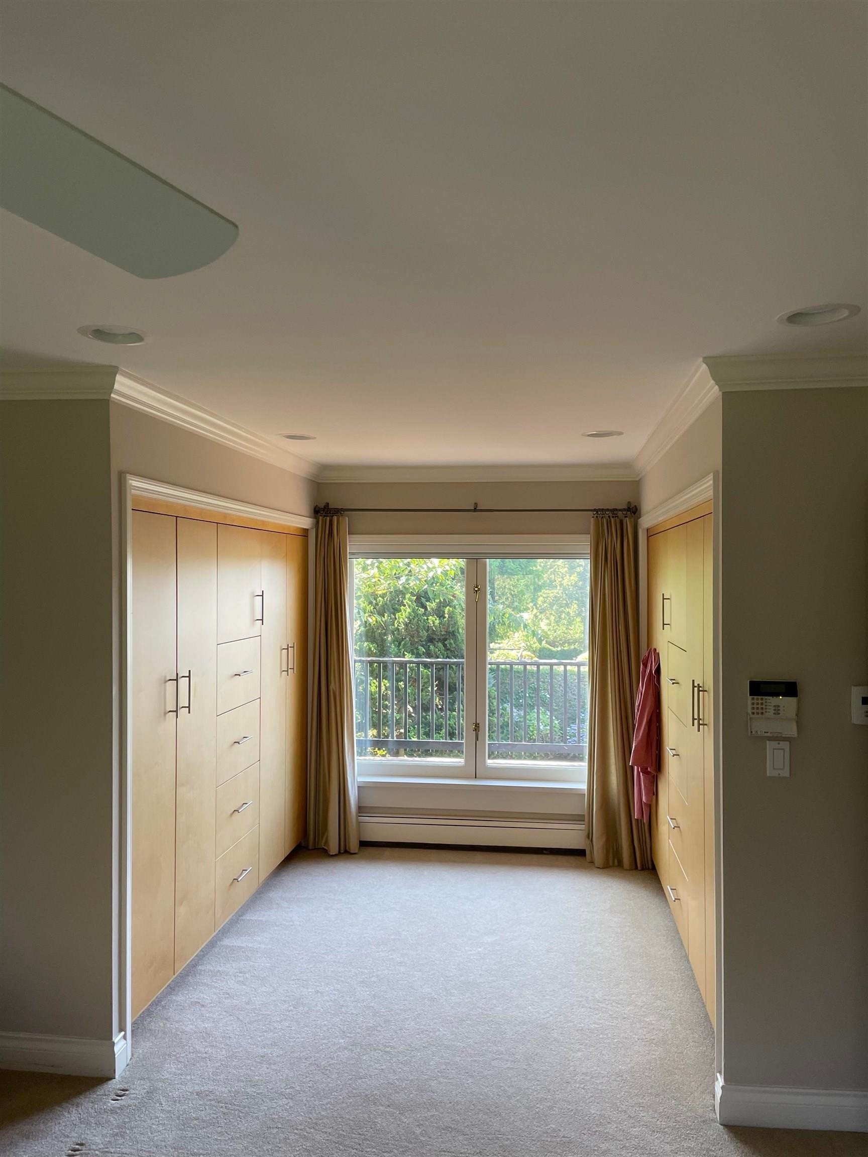 2038 54Th Ave, Vancouver, BC