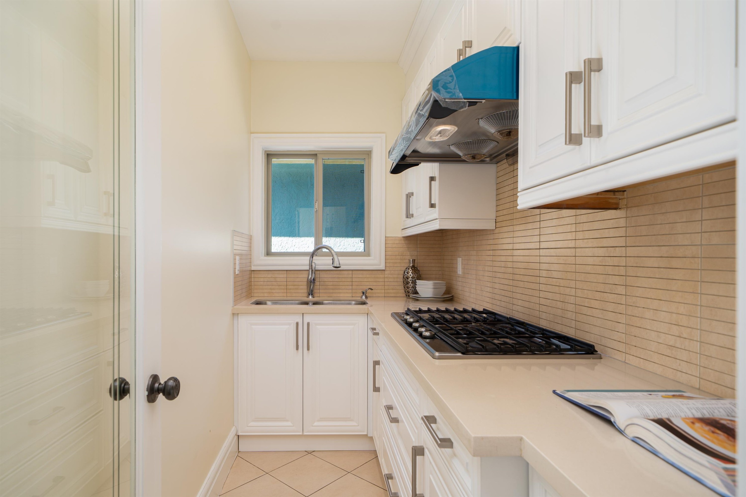 3716 17Th Avenue W, Vancouver, BC