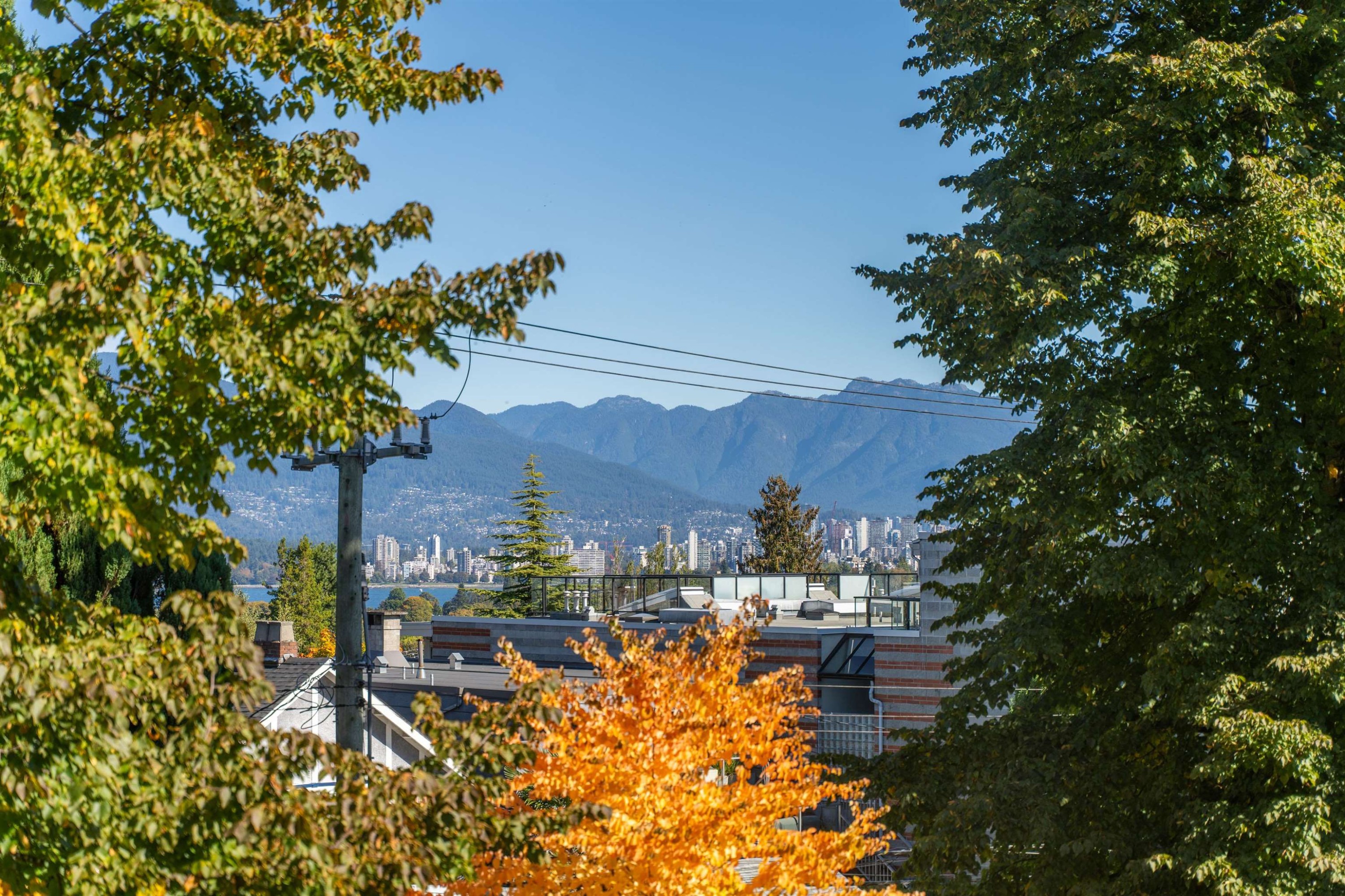 3716 17Th Avenue W, Vancouver, BC