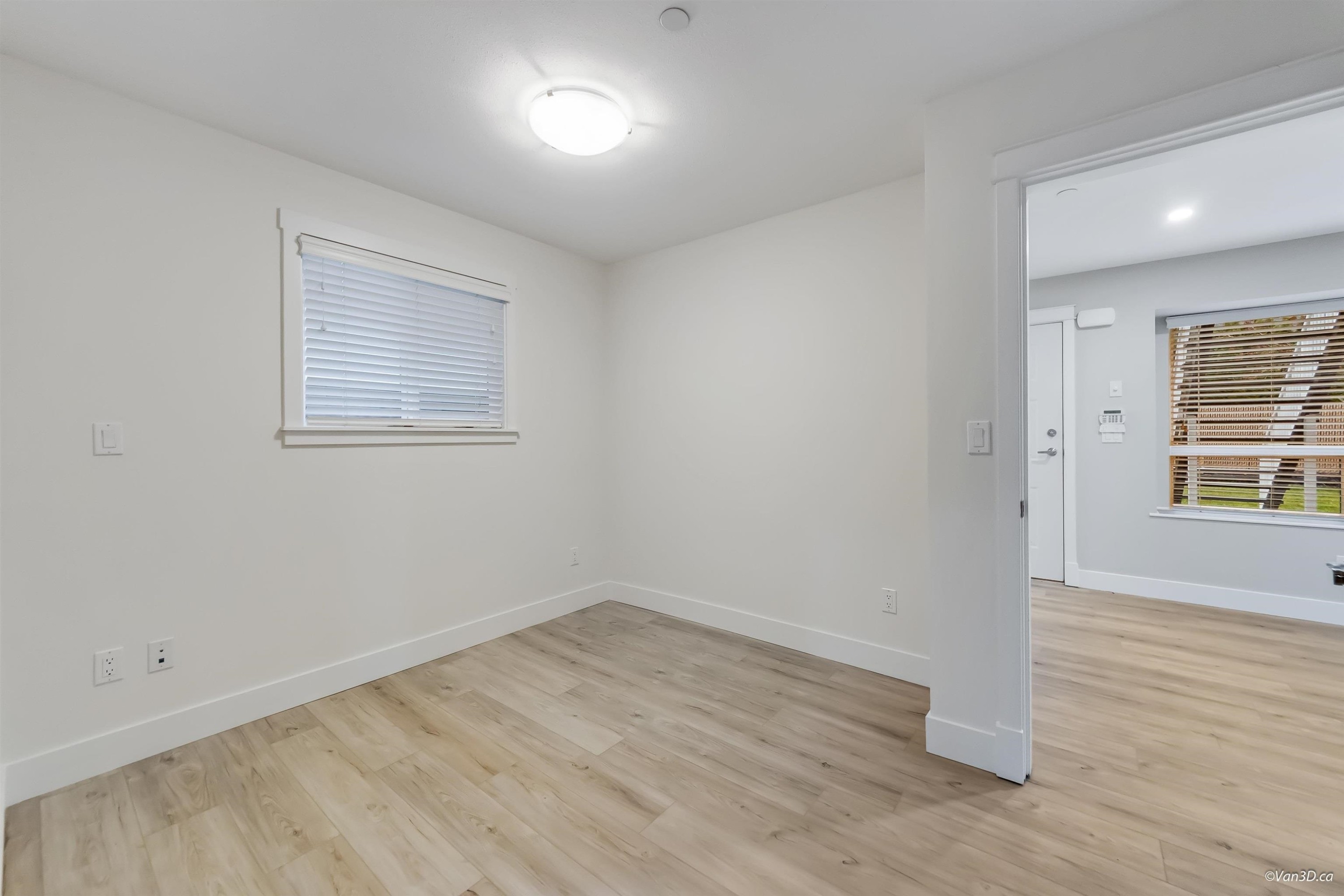 6167 Commercial Street, Vancouver, BC