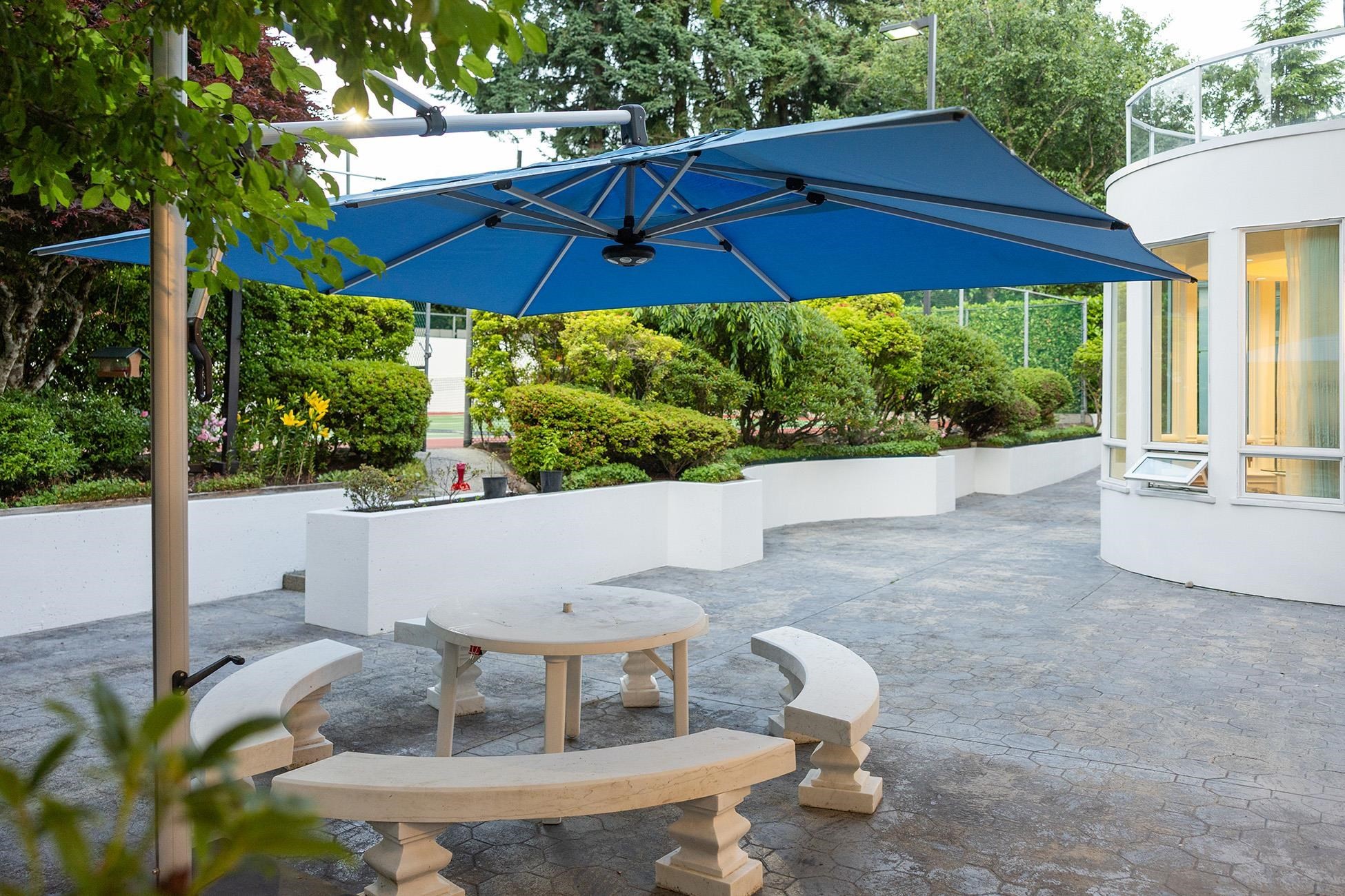 835 Highland Drive, West Vancouver, BC