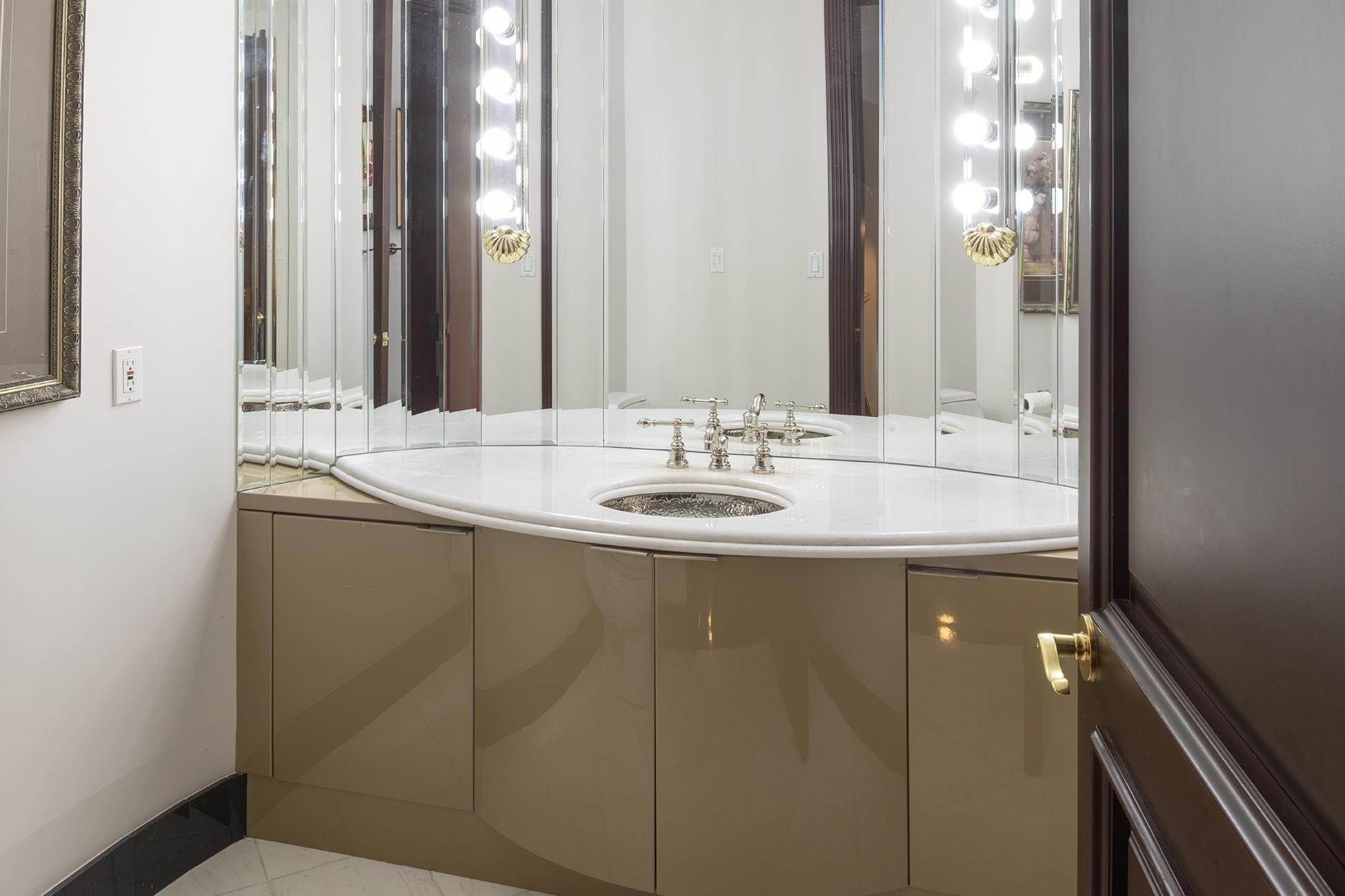 835 Highland Drive, West Vancouver, BC