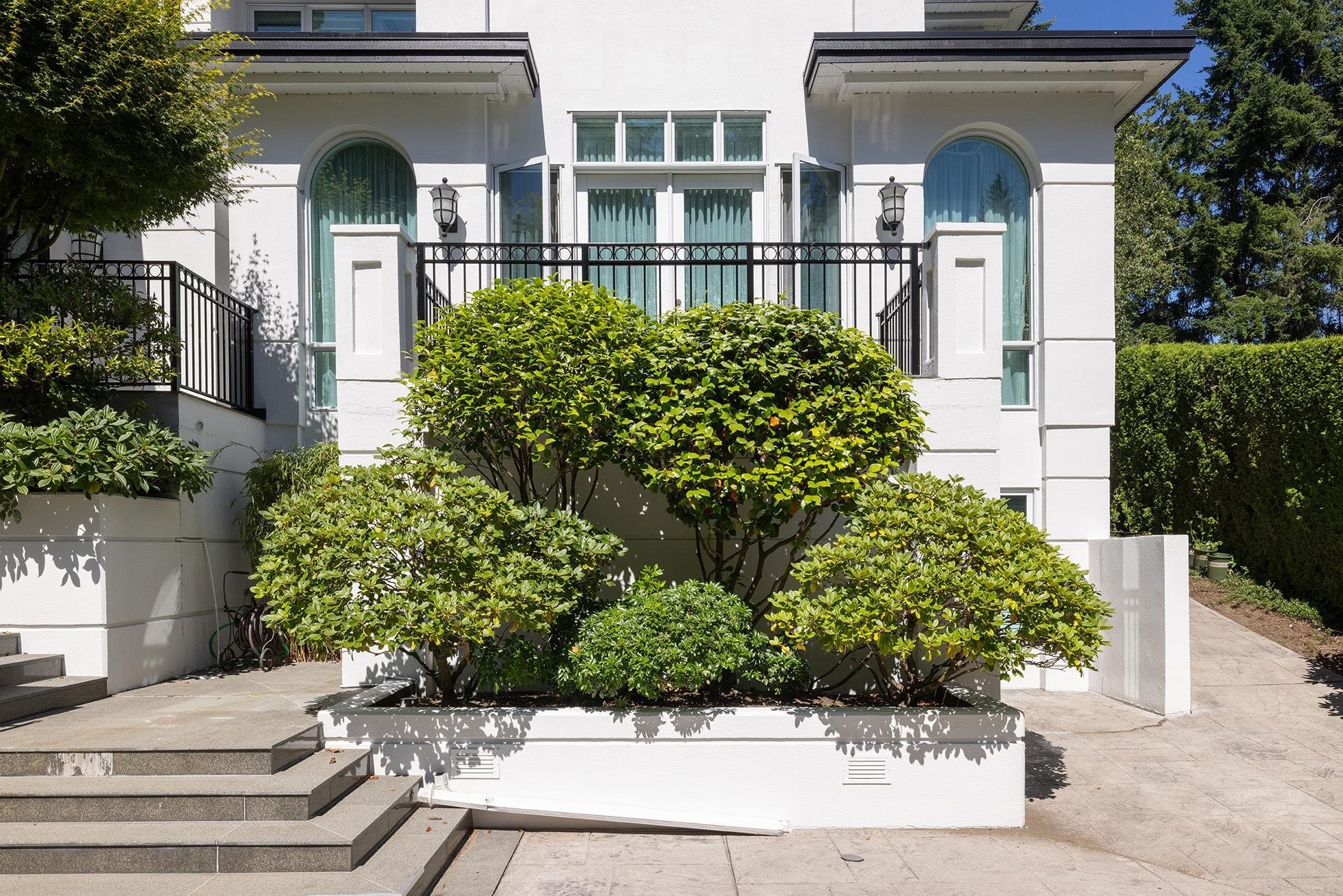 835 Highland Drive, West Vancouver, BC