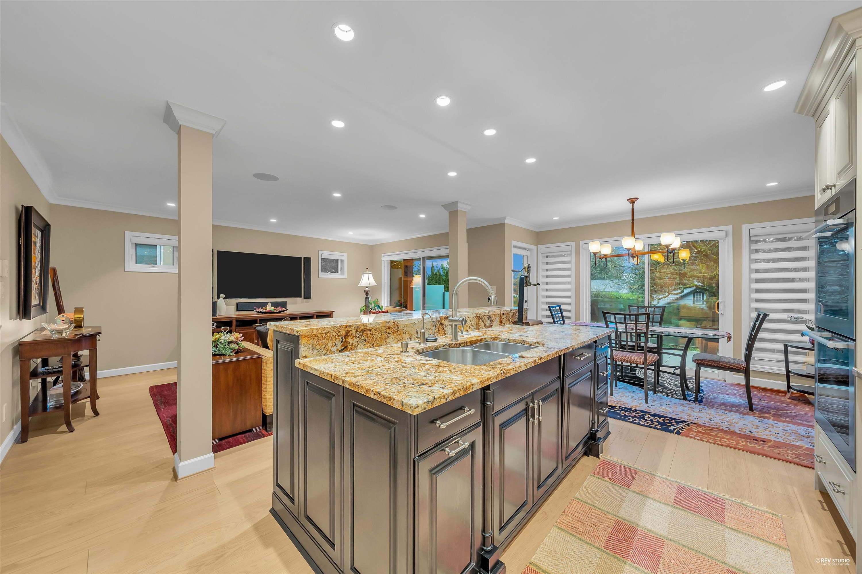 1578 Inglewood Avenue, West Vancouver, BC