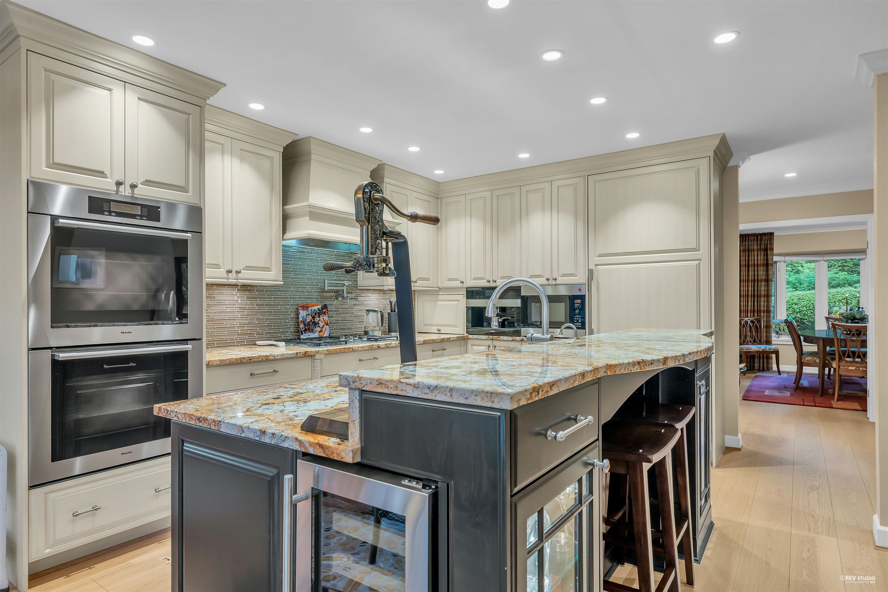 1578 Inglewood Avenue, West Vancouver, BC