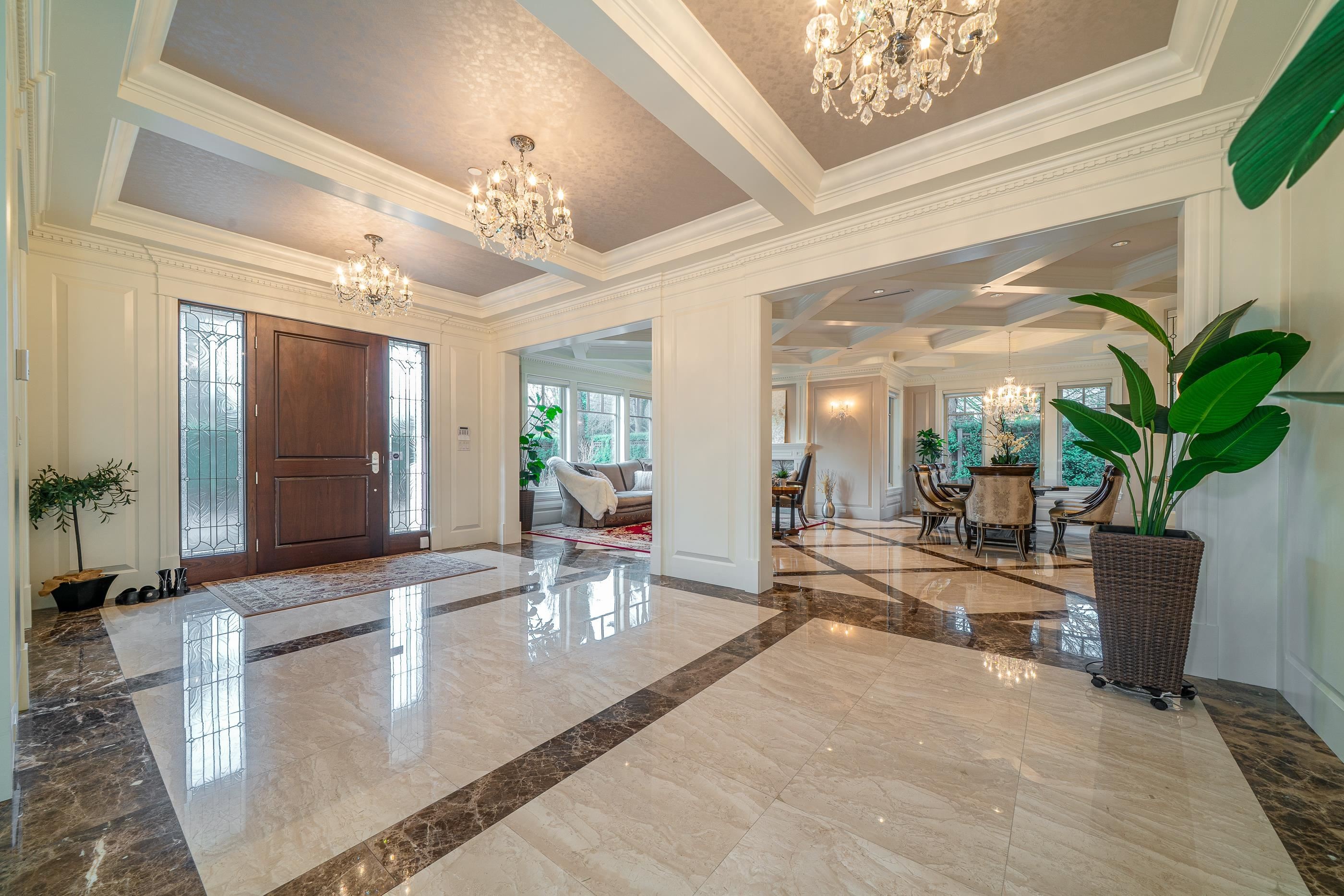 6708 Yew Street, Vancouver, BC