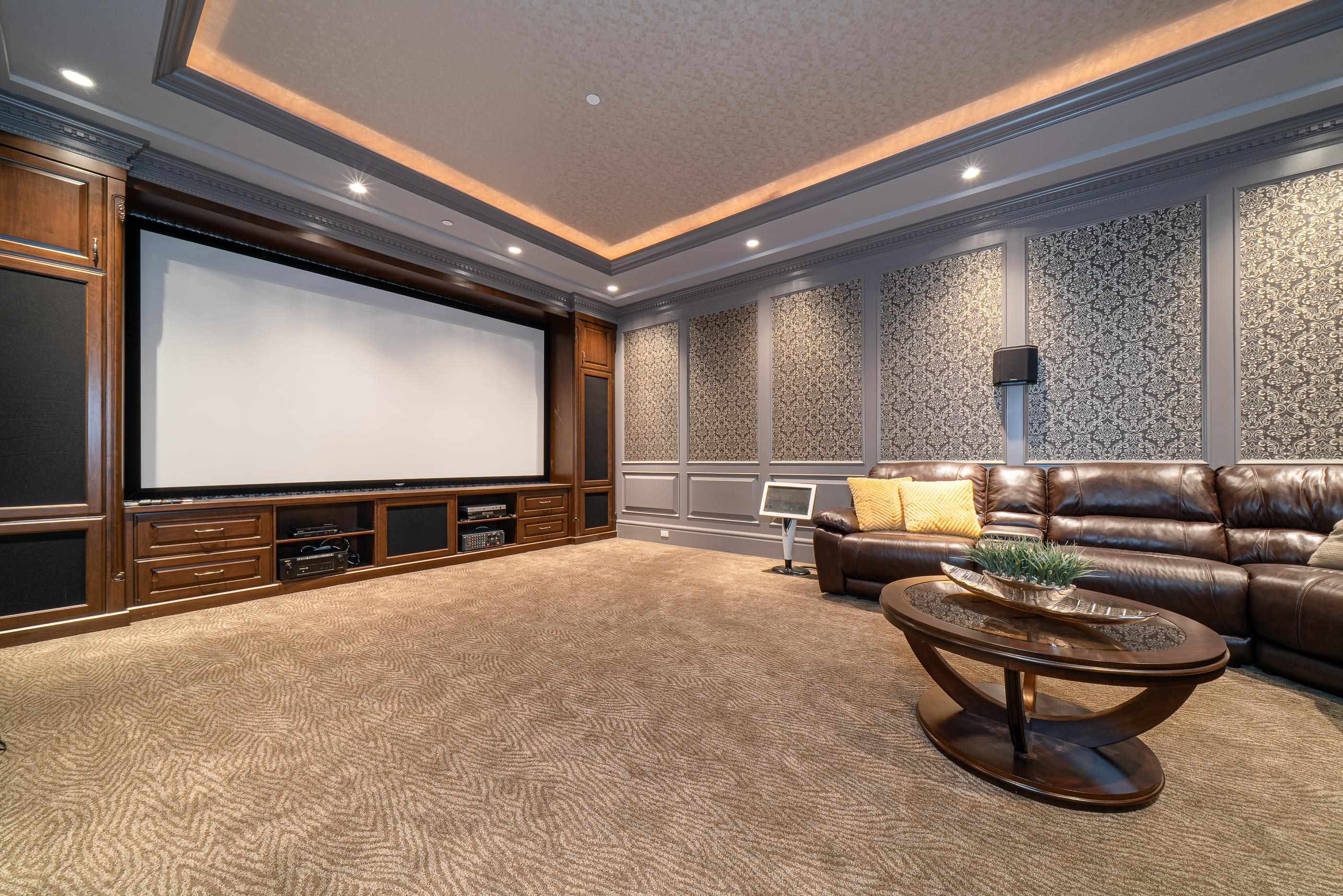 6708 Yew Street, Vancouver, BC