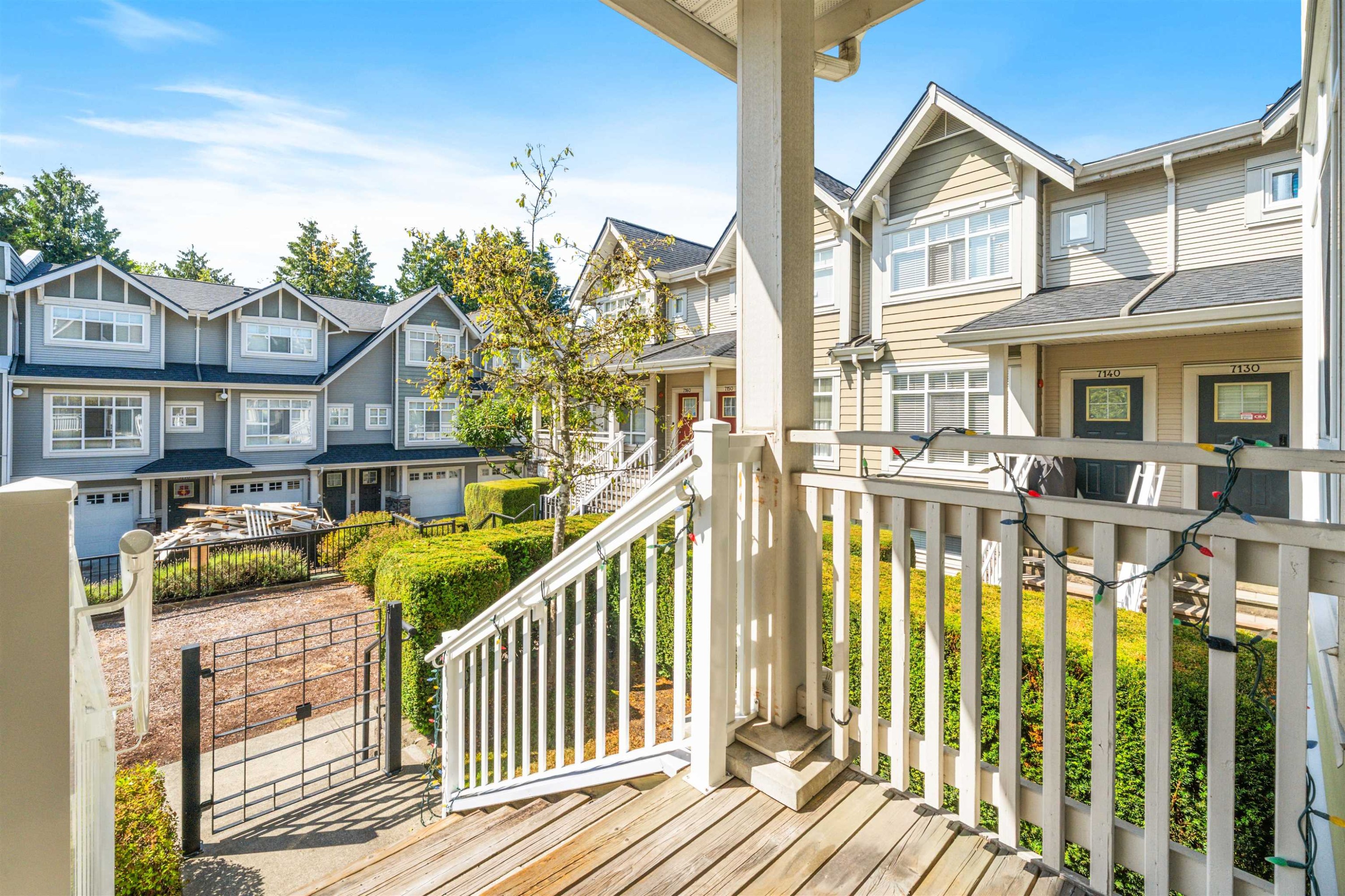 3265 Clermont Mews, Vancouver, BC