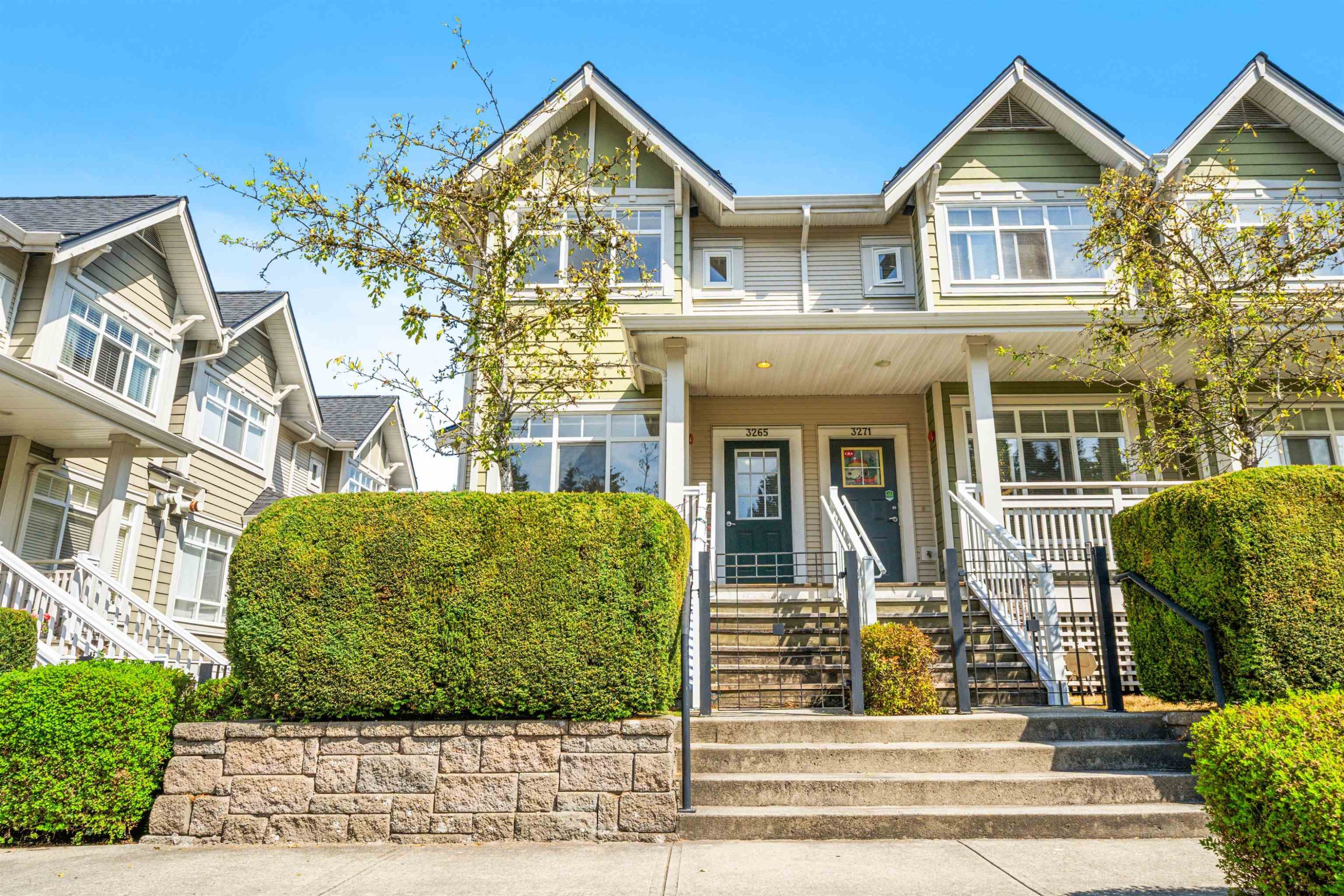 3265 Clermont Mews, Vancouver, BC