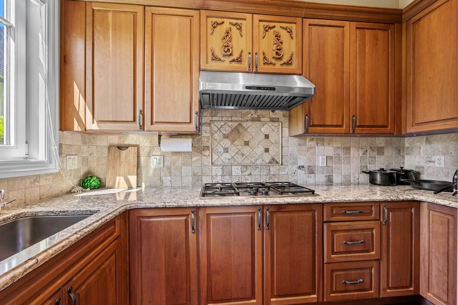 4042 34Th Avenue W, Vancouver, BC