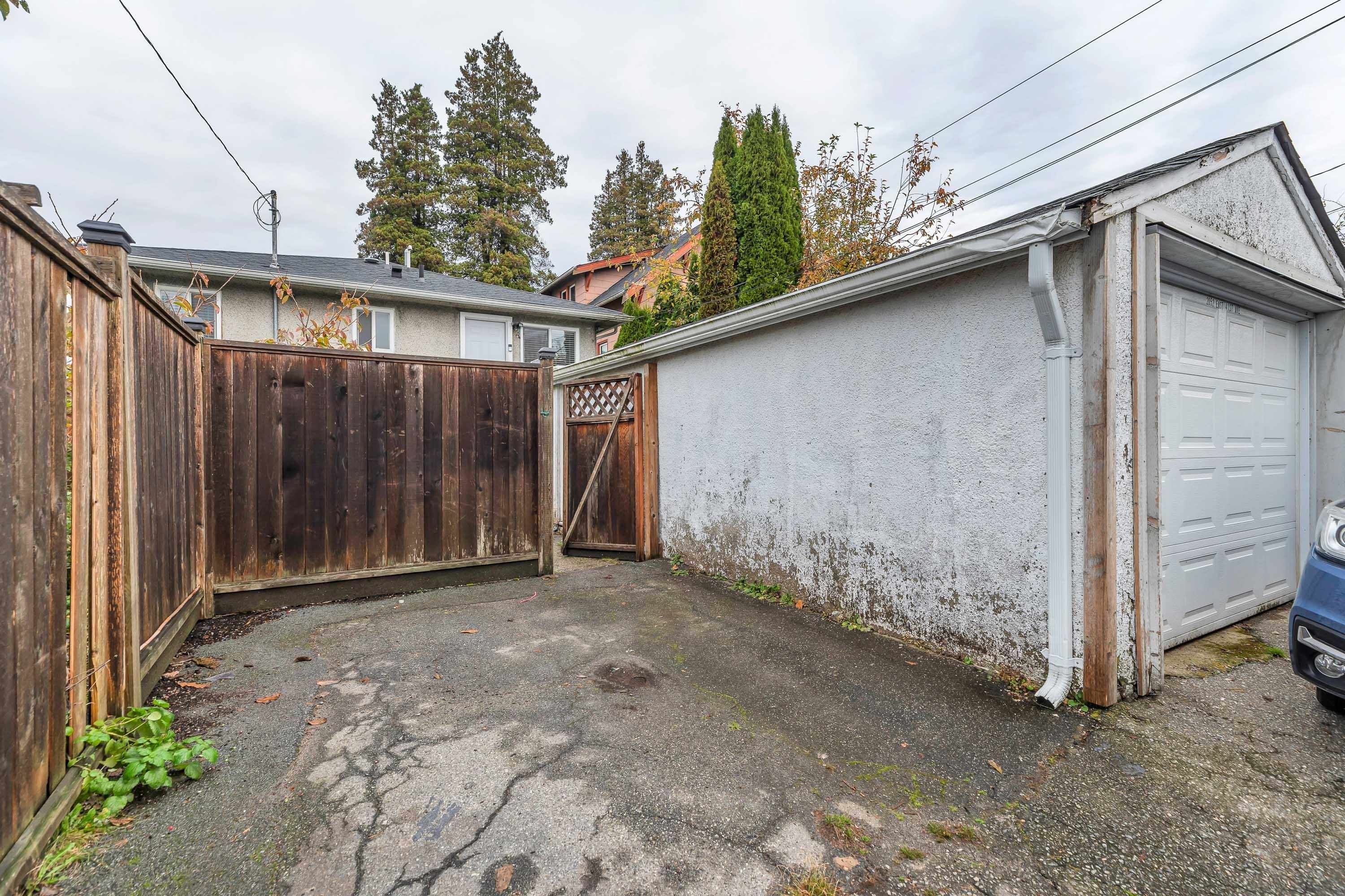 2052 41St Avenue E, Vancouver, BC