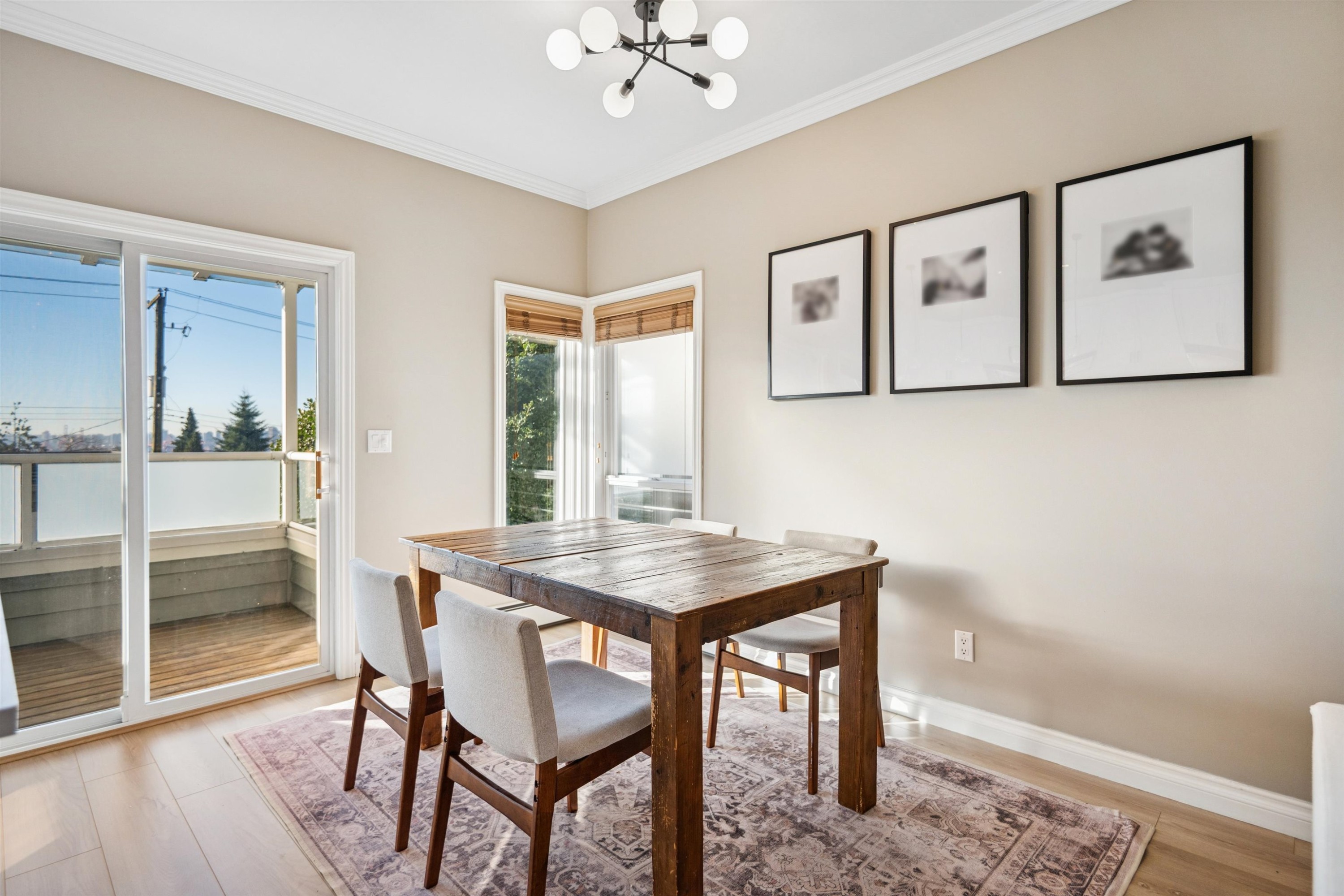 333 Keith Road E, North Vancouver, BC