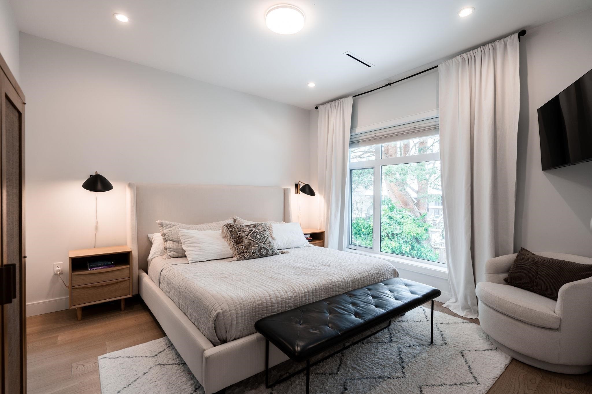 3337 40Th Avenue W, Vancouver, BC