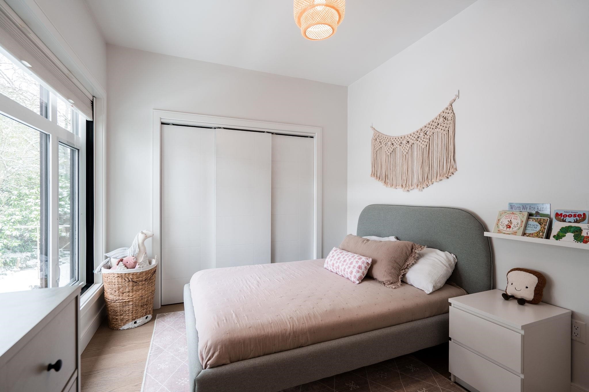 3337 40Th Avenue W, Vancouver, BC