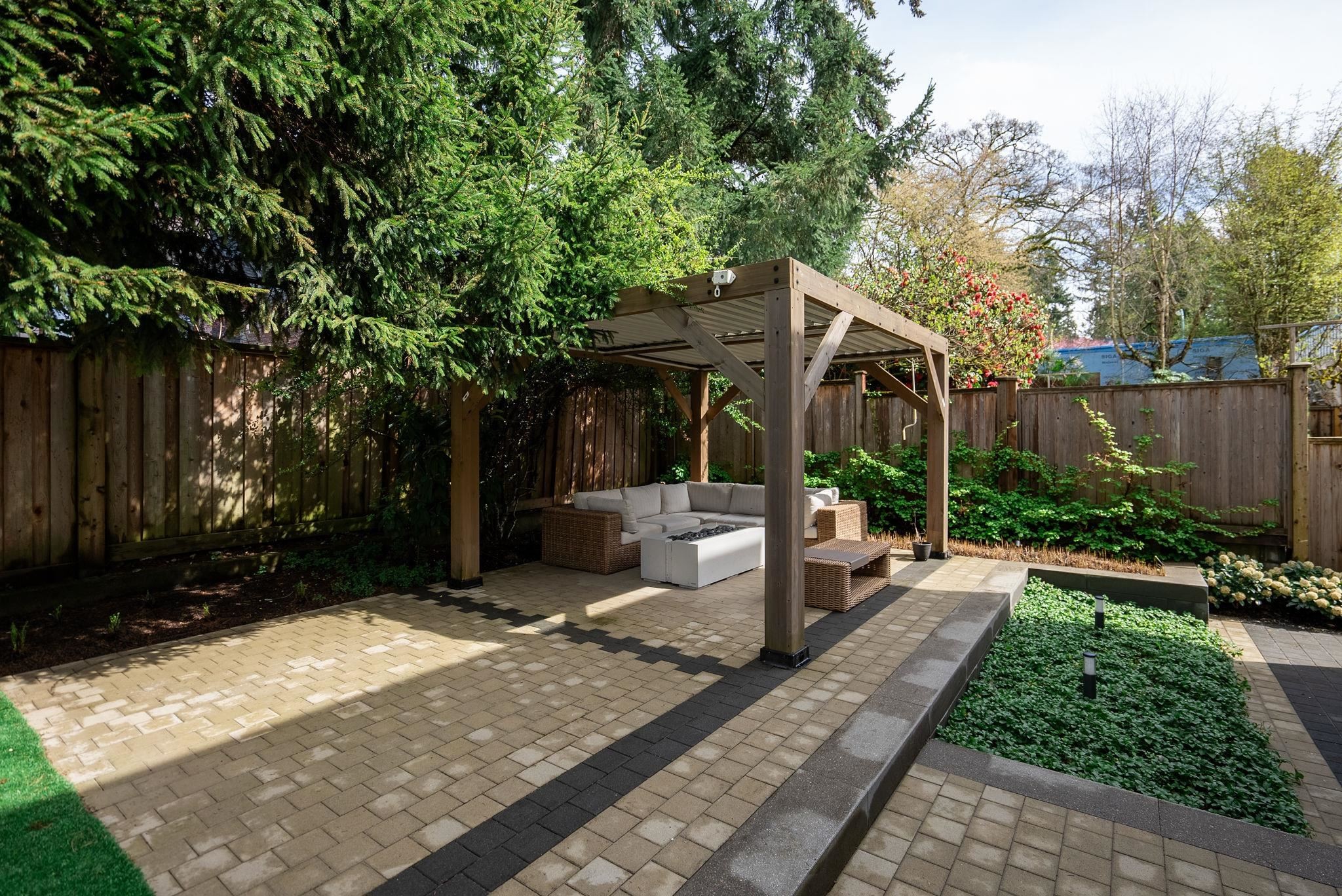 3337 40Th Avenue W, Vancouver, BC