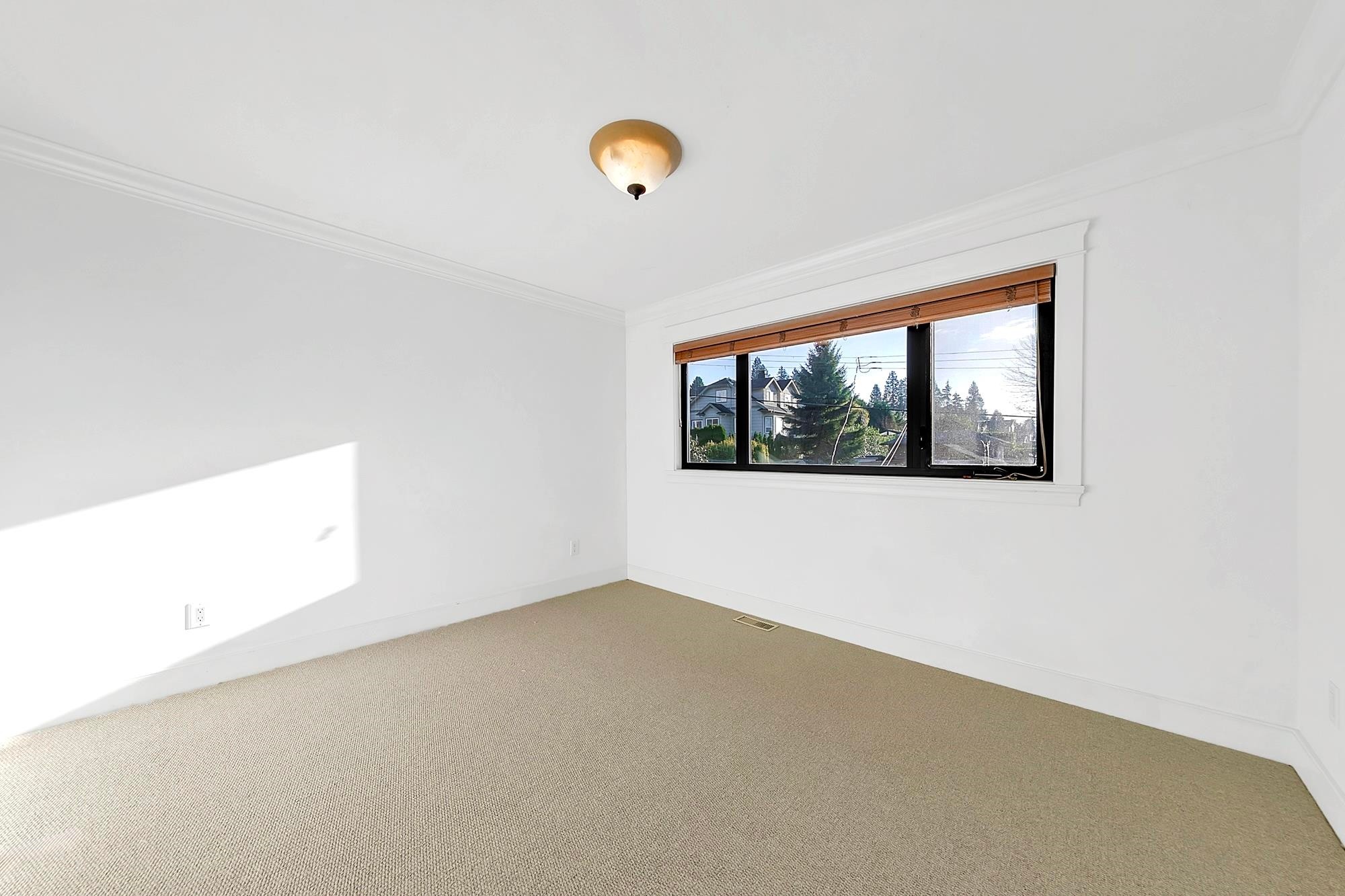 1031 Inglewood Avenue, West Vancouver, BC