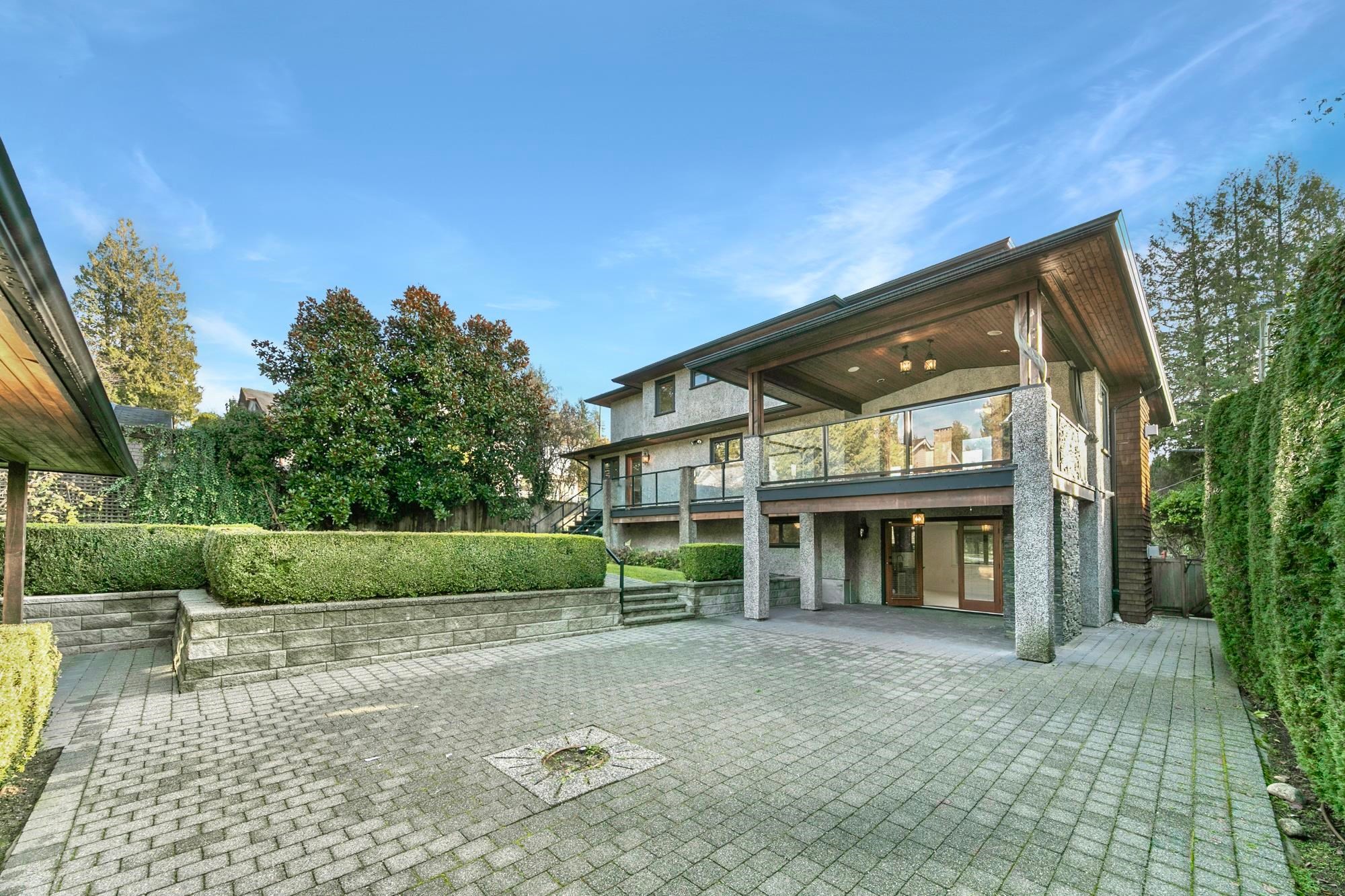 1031 Inglewood Avenue, West Vancouver, BC