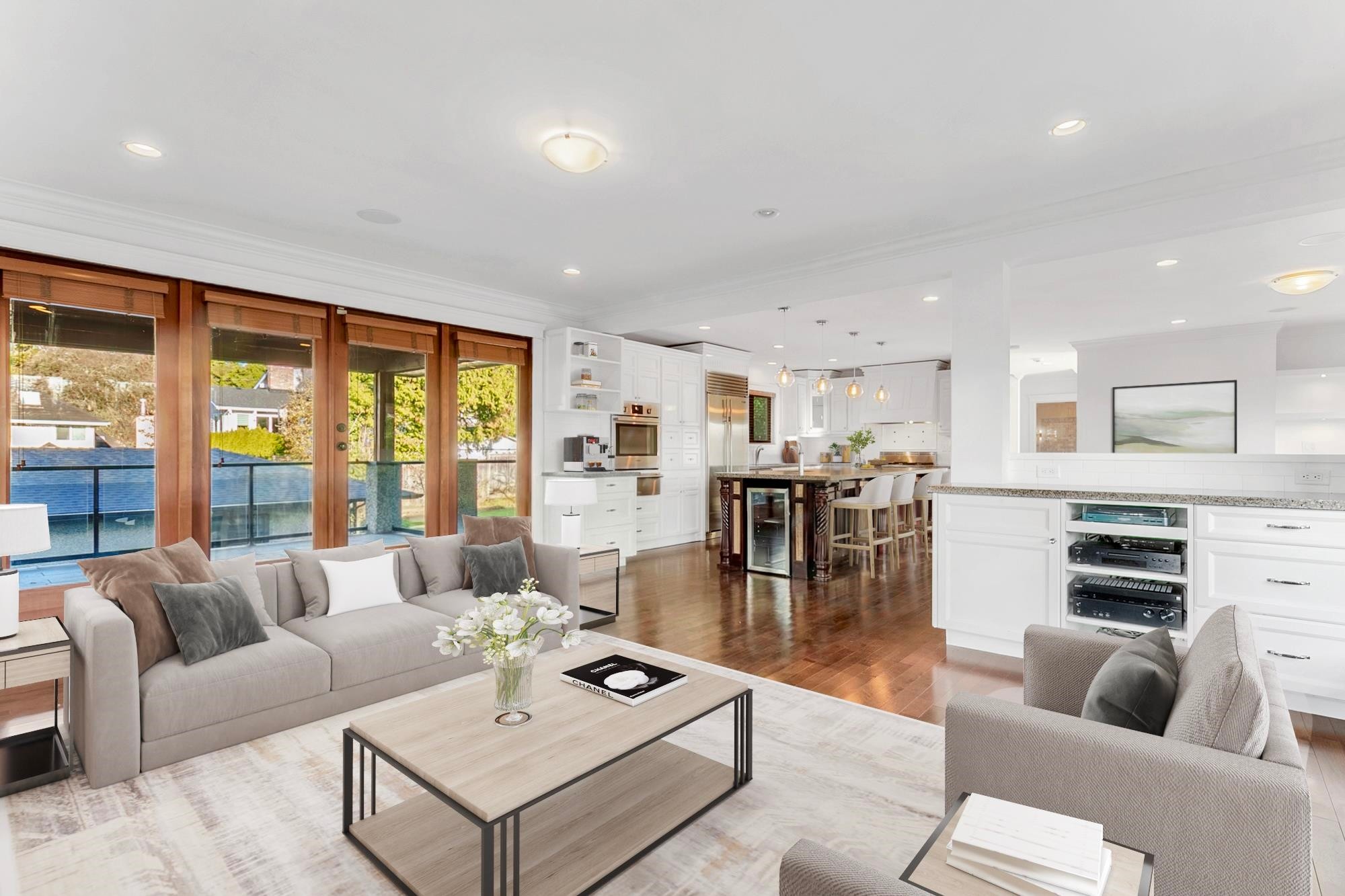 1031 Inglewood Avenue, West Vancouver, BC